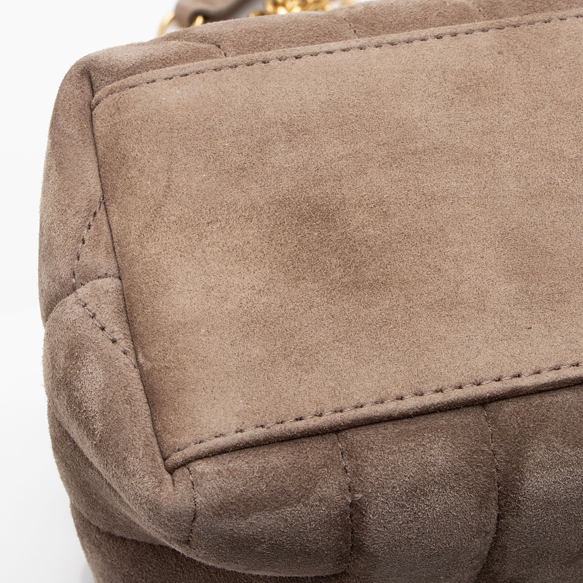 Saint Laurent Suede Monogram LouLou Chain Small Crossbody Bag (SHF-JtlYPP)