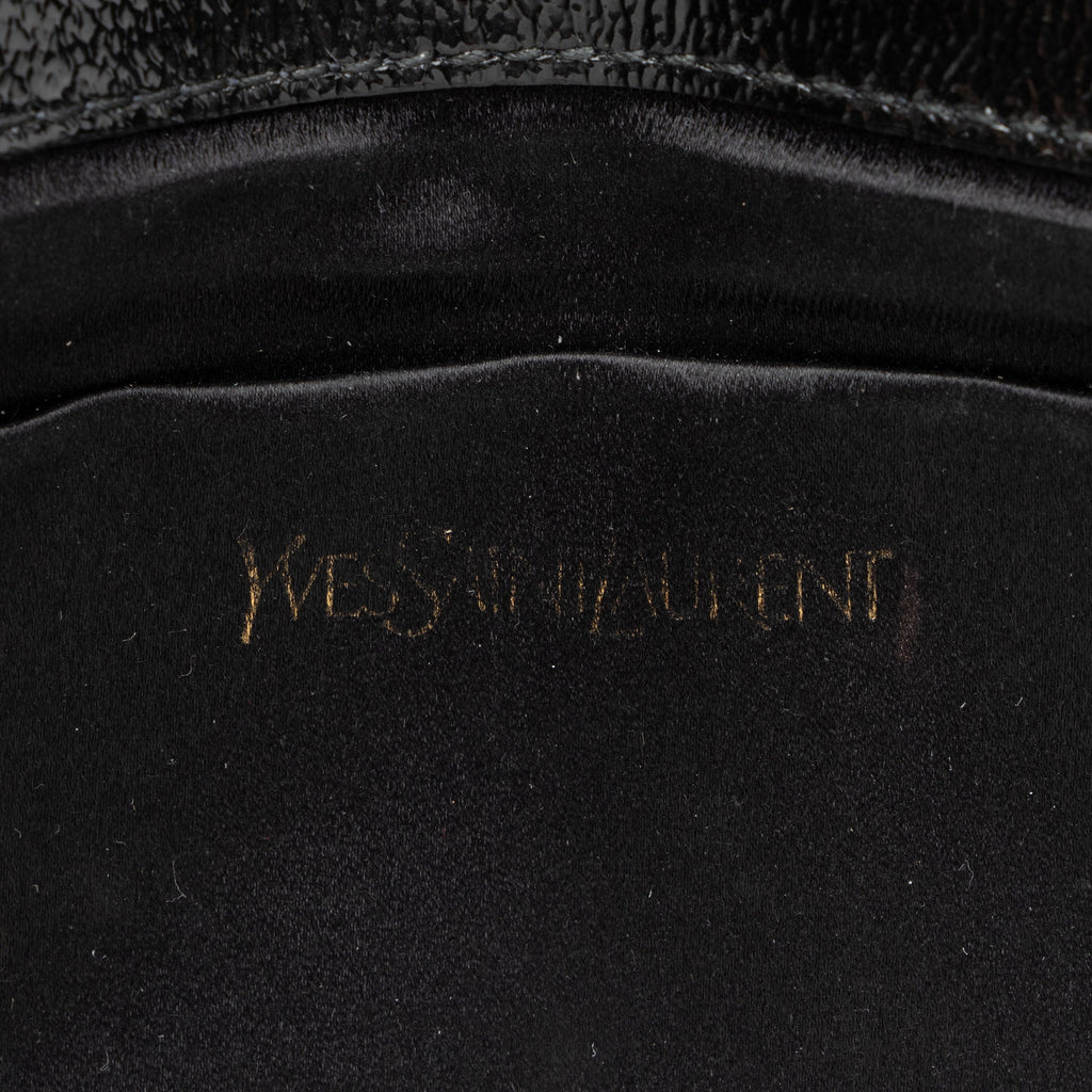 Saint Laurent Vintage Patent Leather Monogram Belle de Jour Clutch (SHF-36A795)