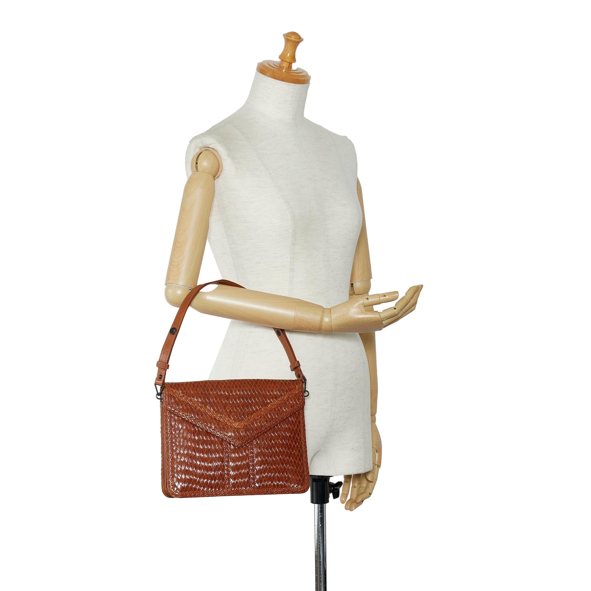 Saint Laurent Woven Leather Handbag (SHG-QipnTN)