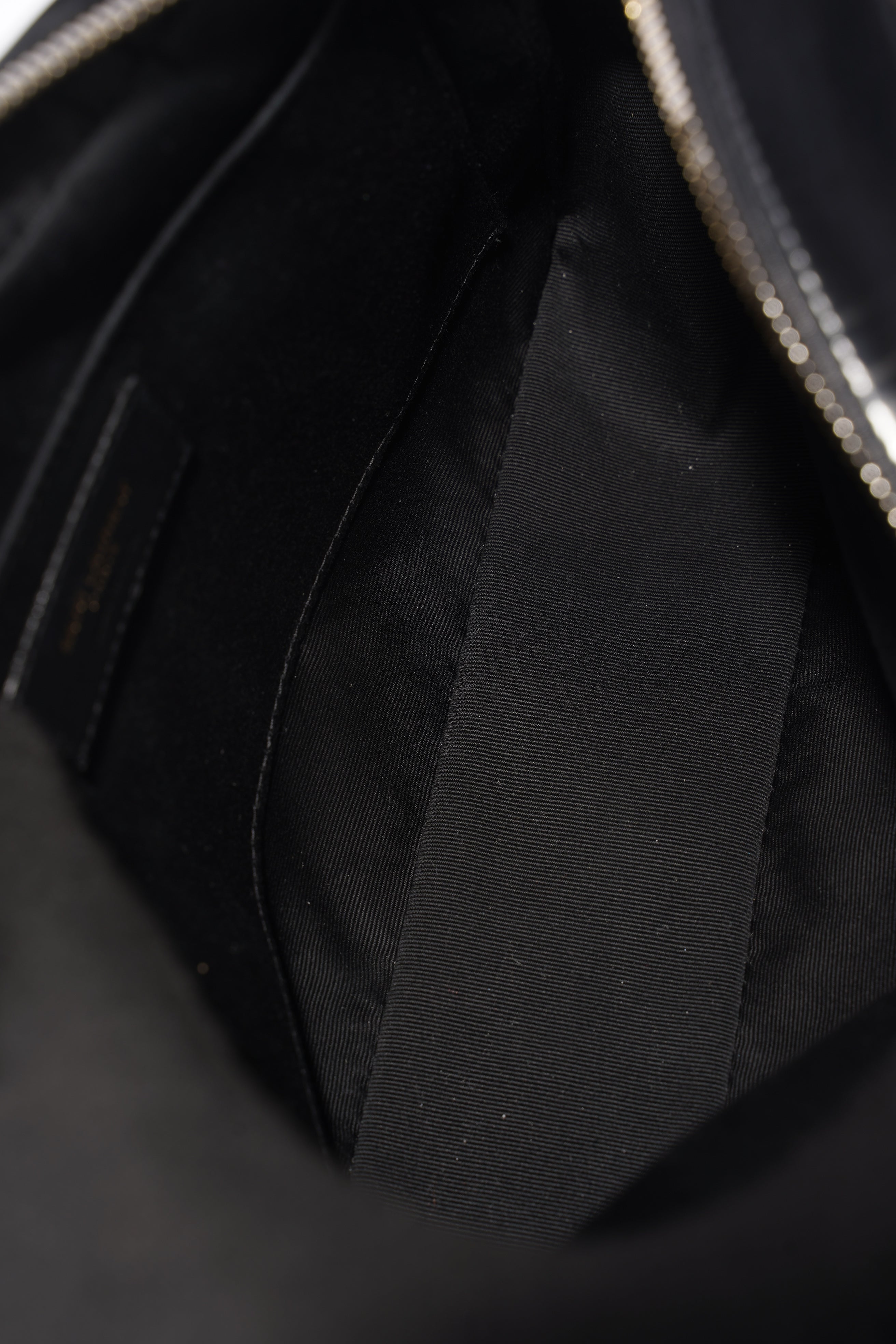 Saint Laurent Lou Camera Black Velvet