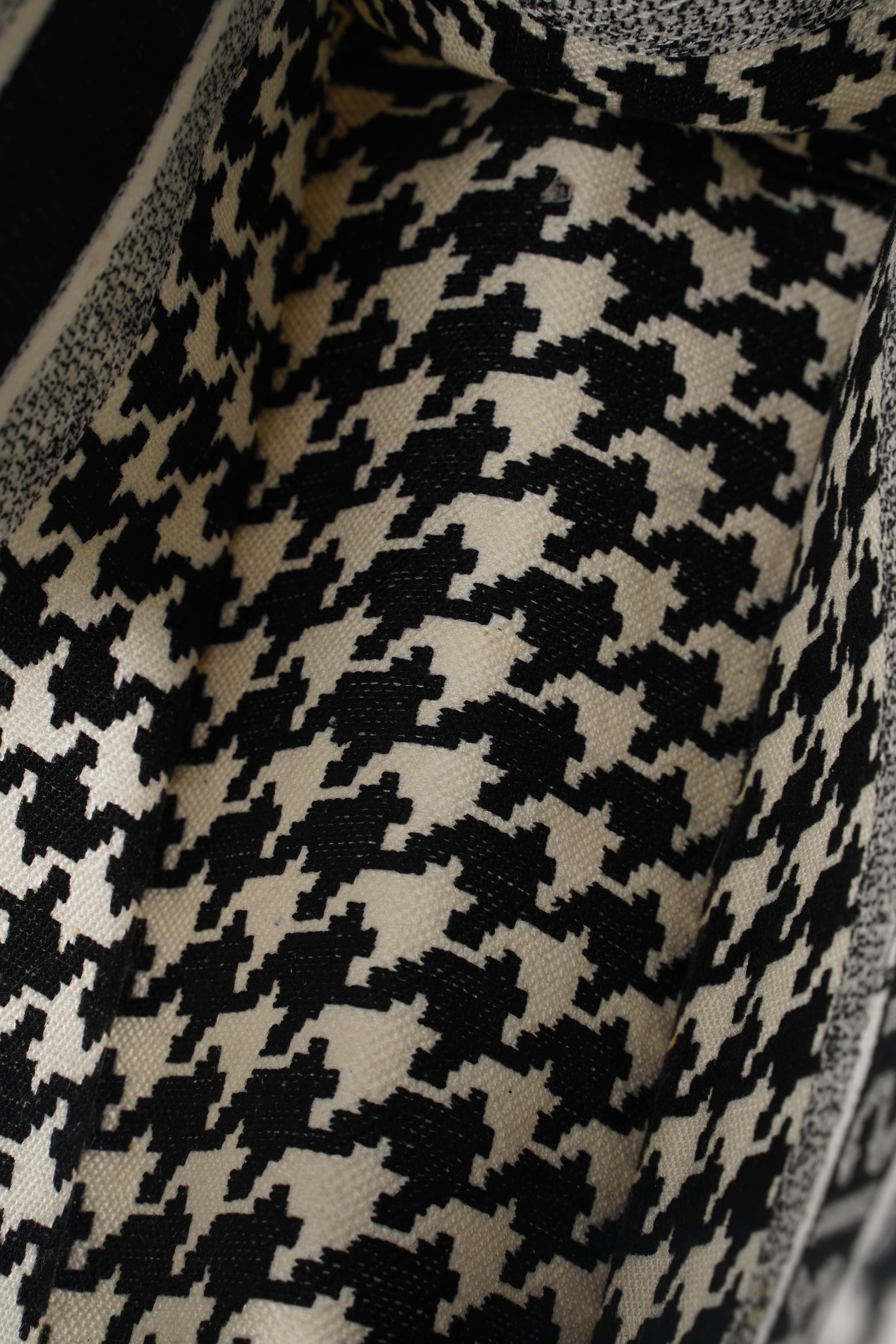 Christian Dior Houndstooth Book Tote Black / White Canvas Medium