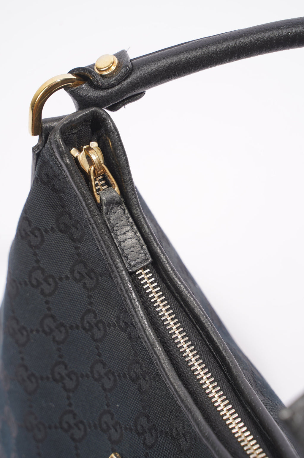 Gucci Abbey GG Shoulder Bag Black Supreme Canvas