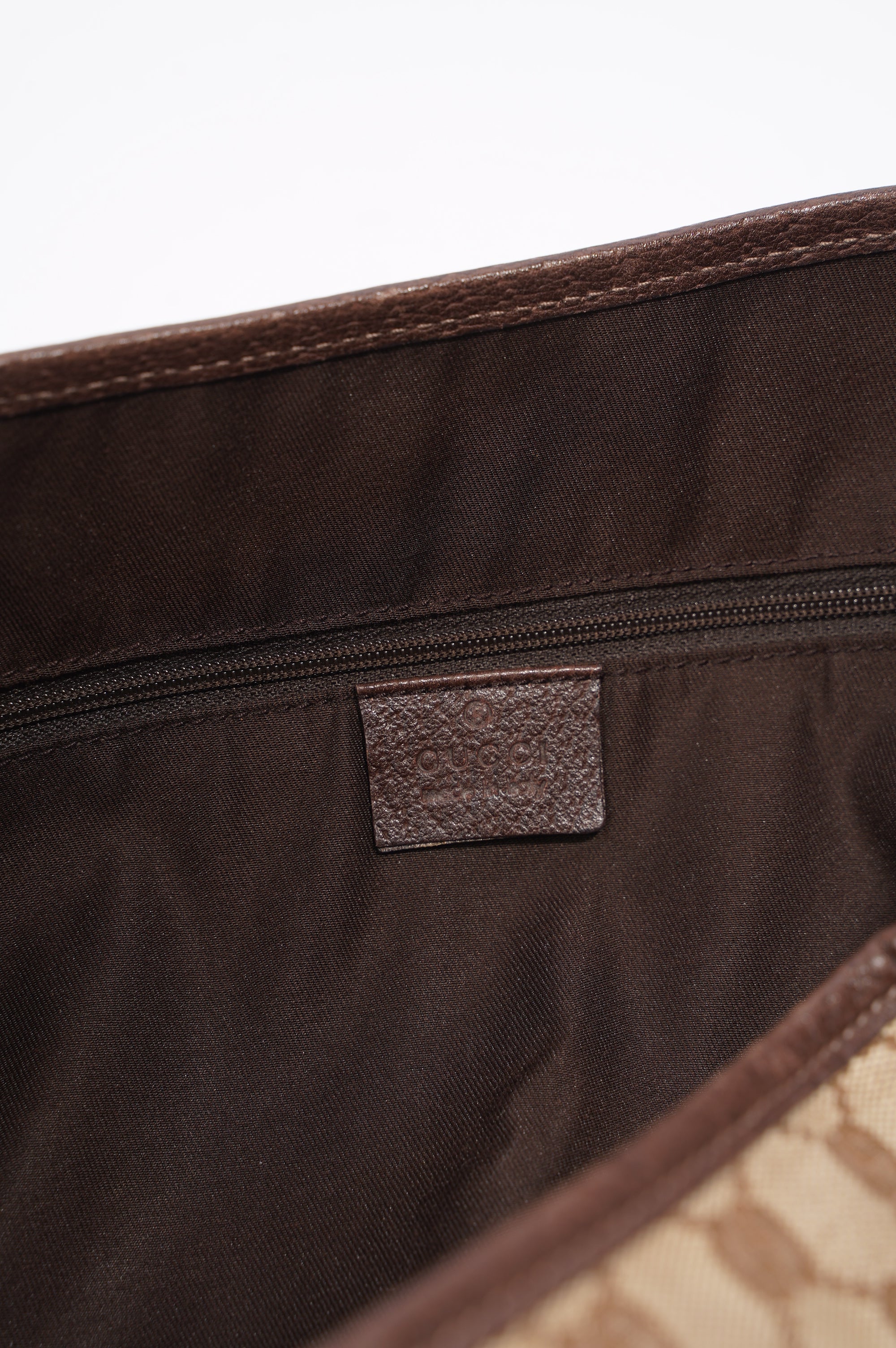 Gucci Pelham Shoulder Bag Supreme Canvas