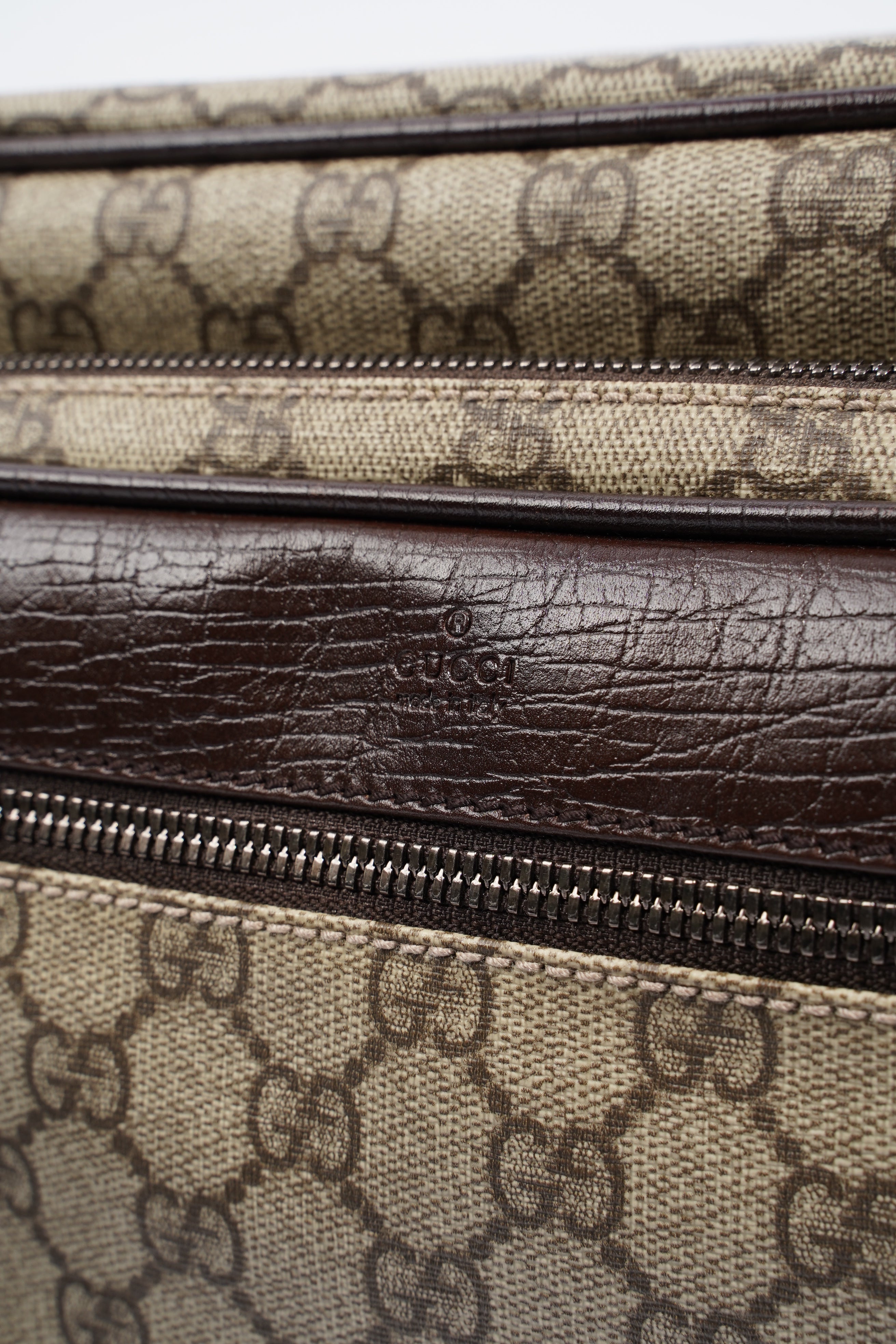 Gucci Shoulder Bag Supreme Canvas