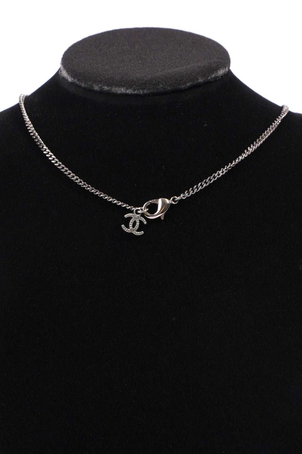 Chanel Logo Mirror Ball Necklace Silver / Pearl Base Metal