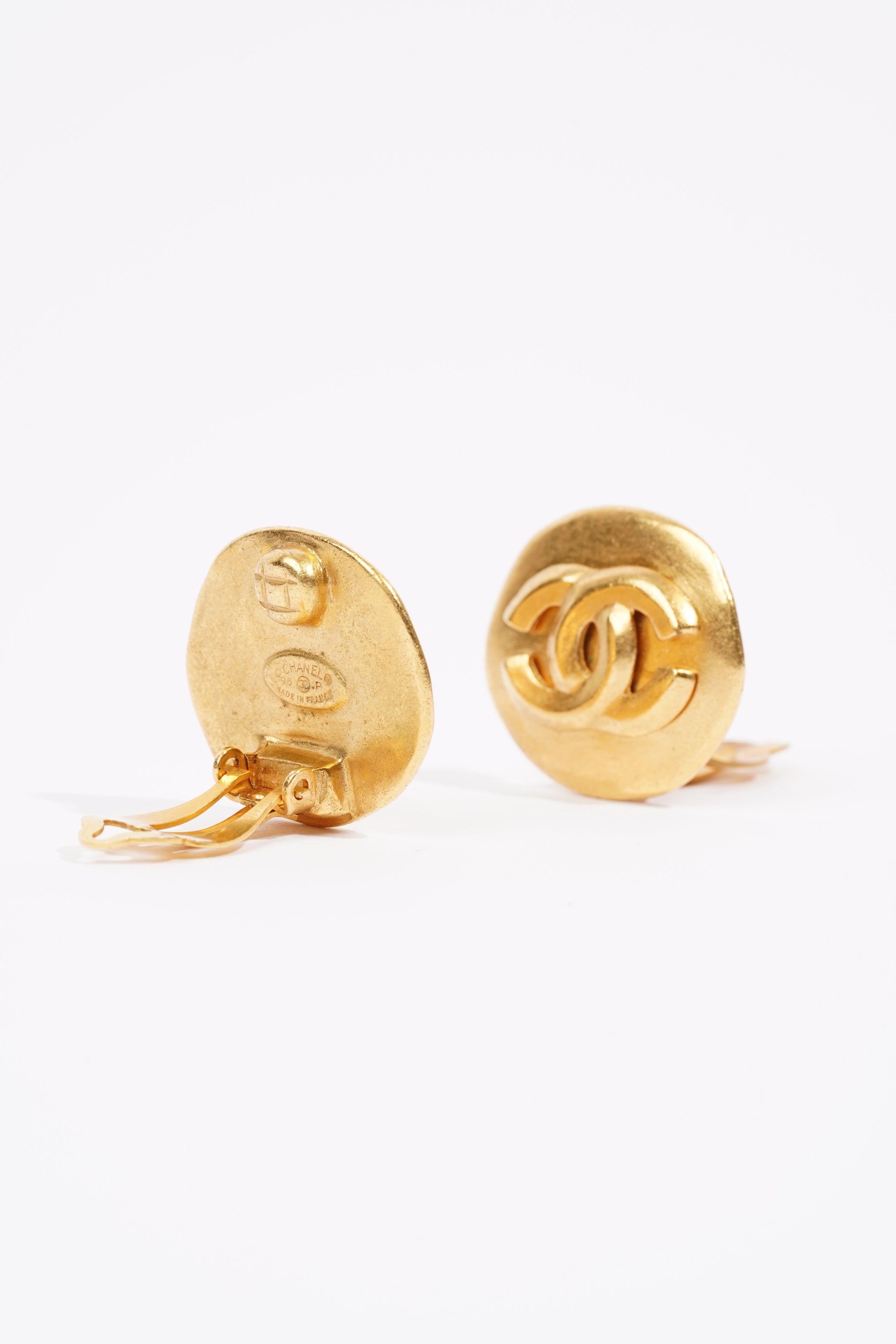 Chanel Logo Earring Gold Gold Plated