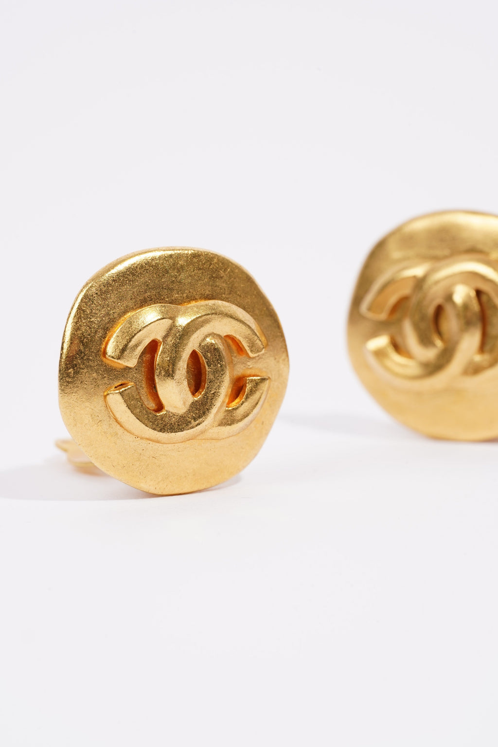 Chanel Logo Earring Gold Gold Plated