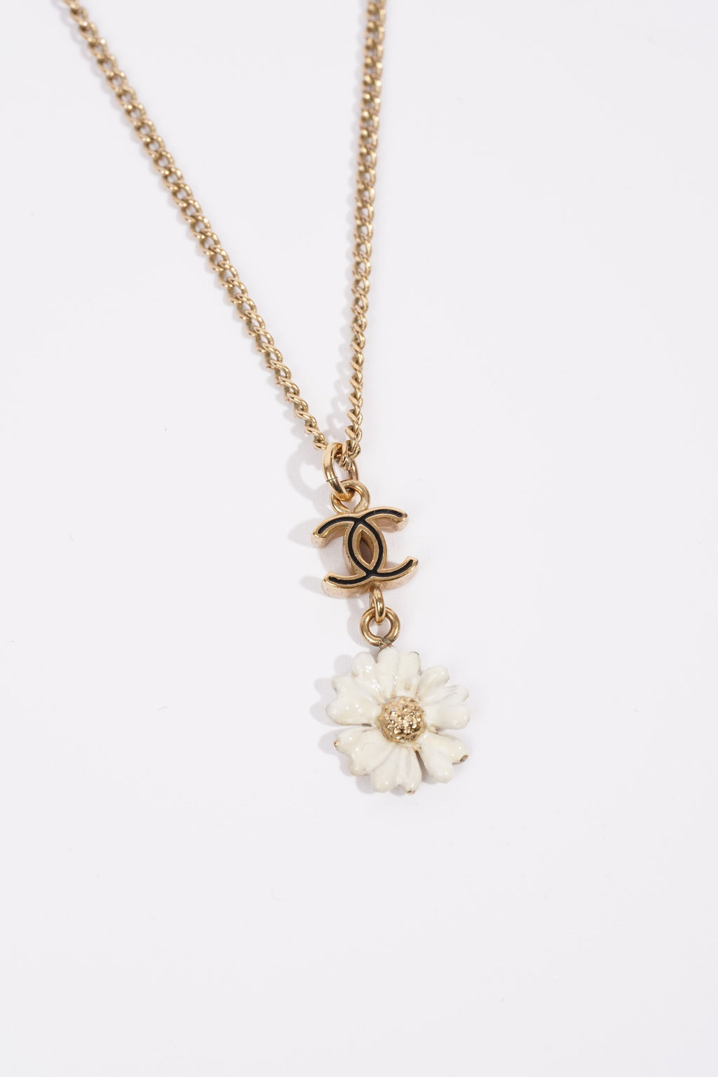 Chanel Logo Flower Necklace Gold / White Base Metal