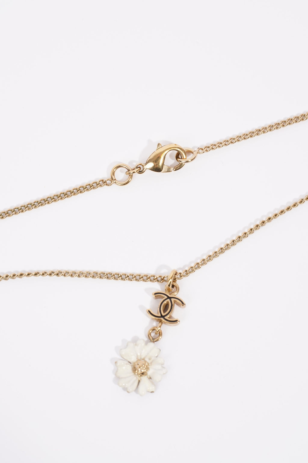 Chanel Logo Flower Necklace Gold / White Base Metal
