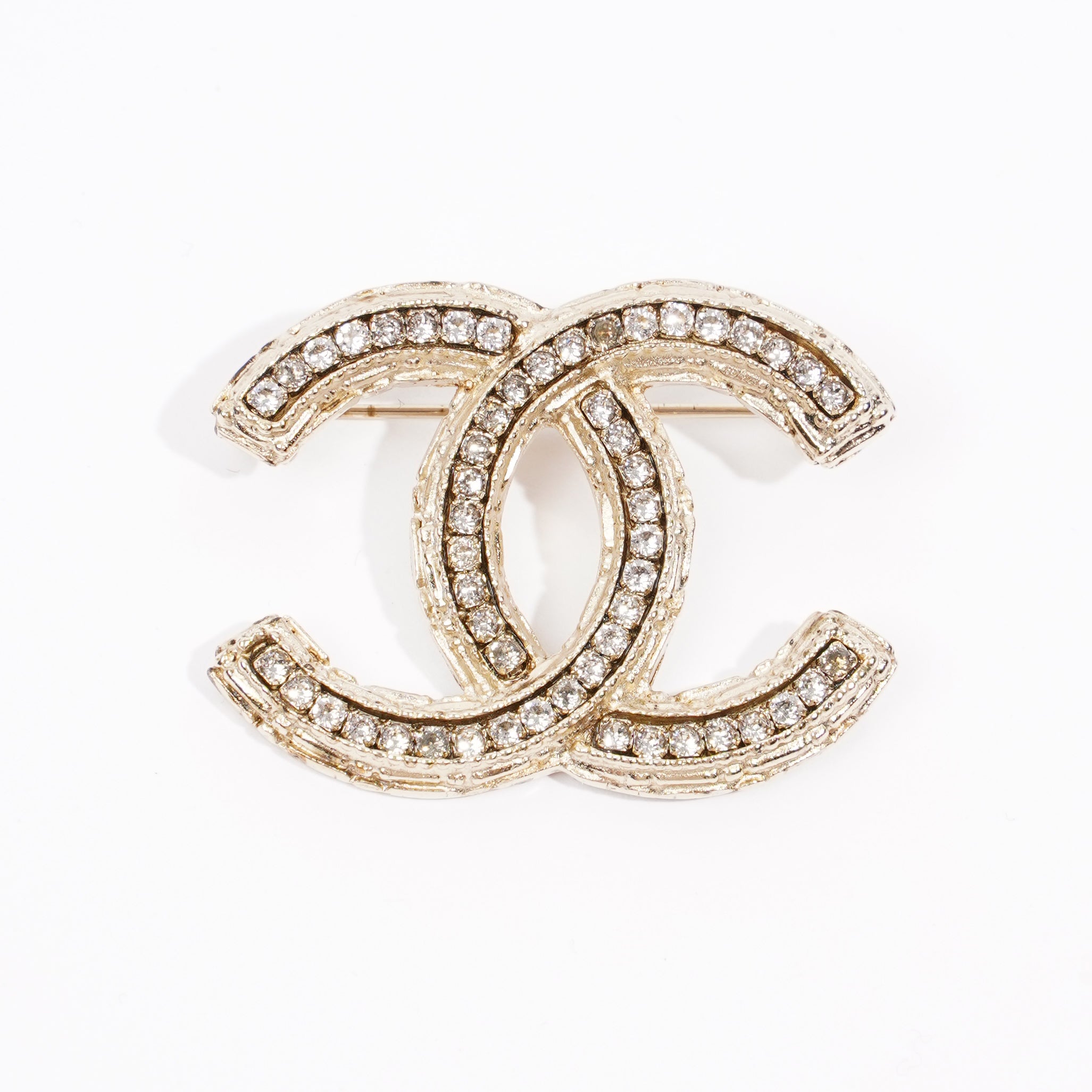 Chanel Brooch Gold / Diamantes Gold Plated