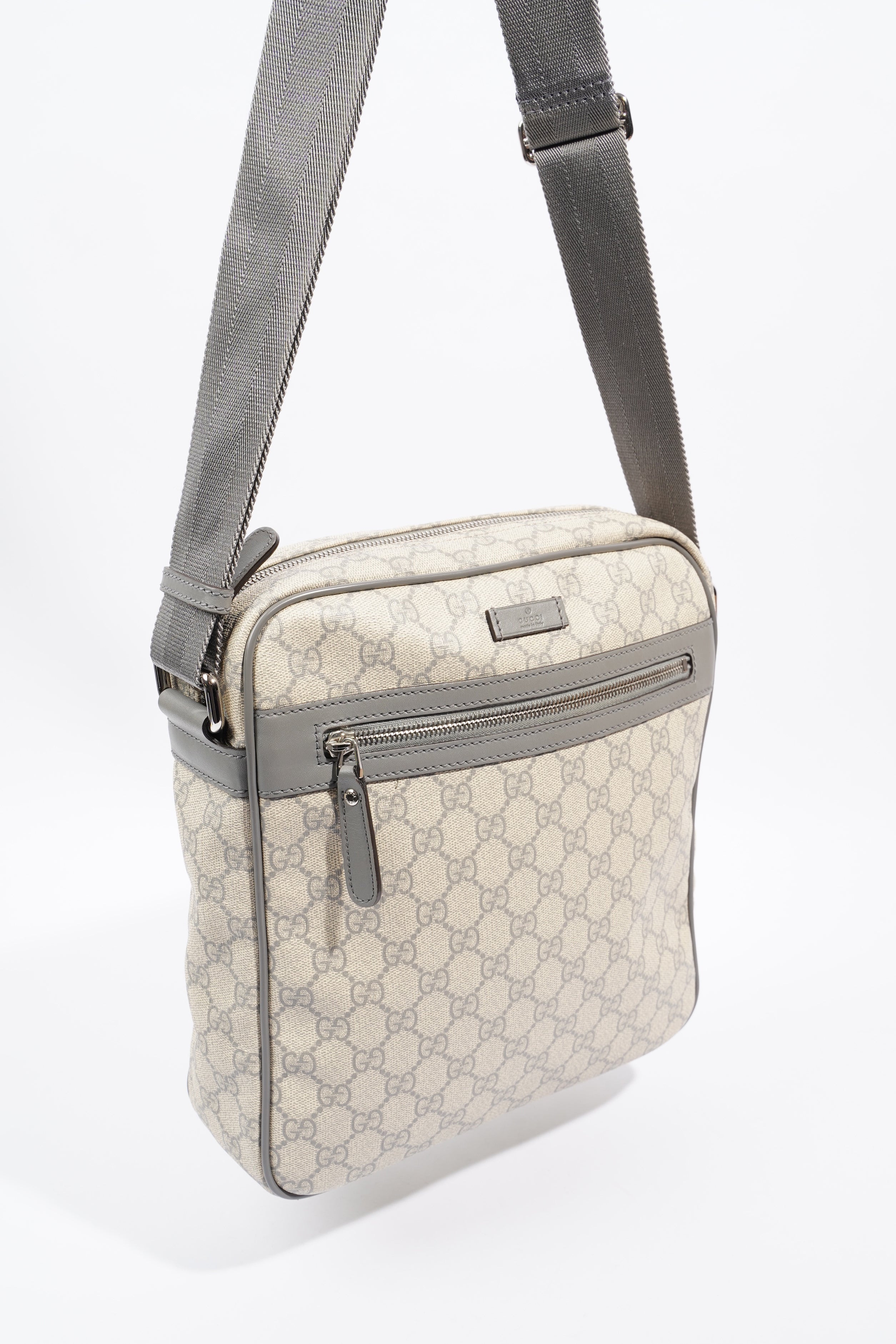 Gucci Messenger Bag Beige / Grey Canvas