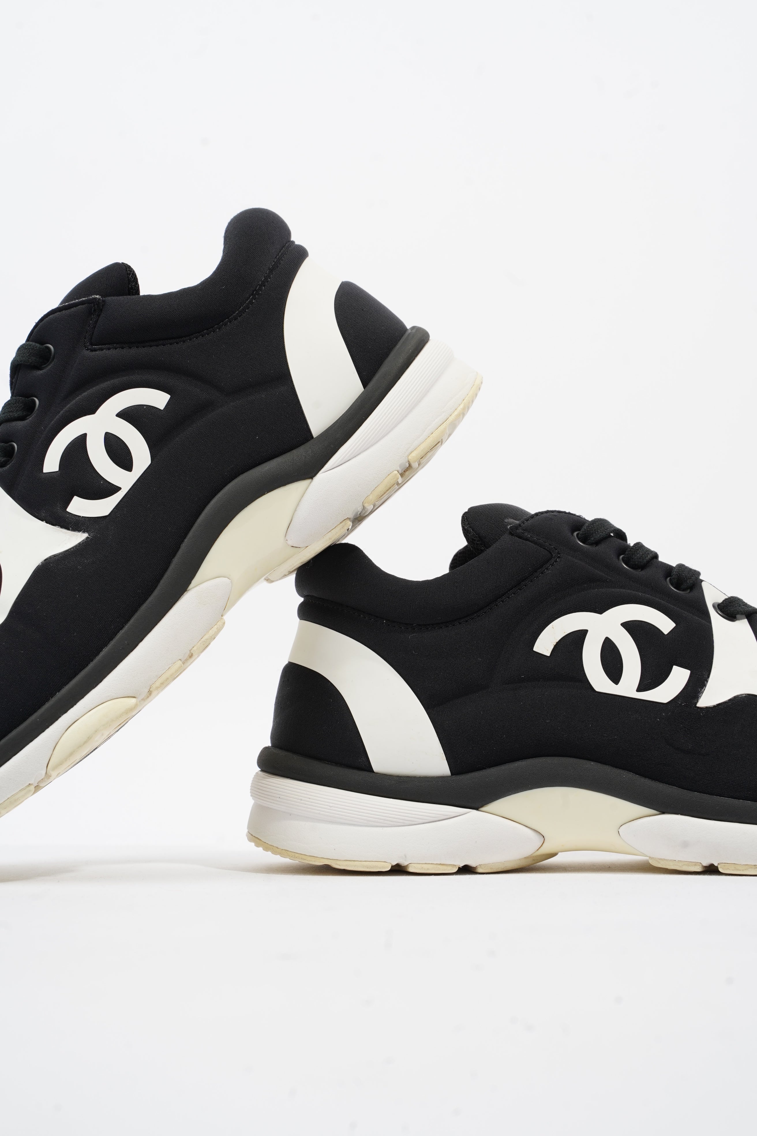 Chanel CC Logo Sneaker Black / White / Pink Nylon EU 39.5 UK 6.5