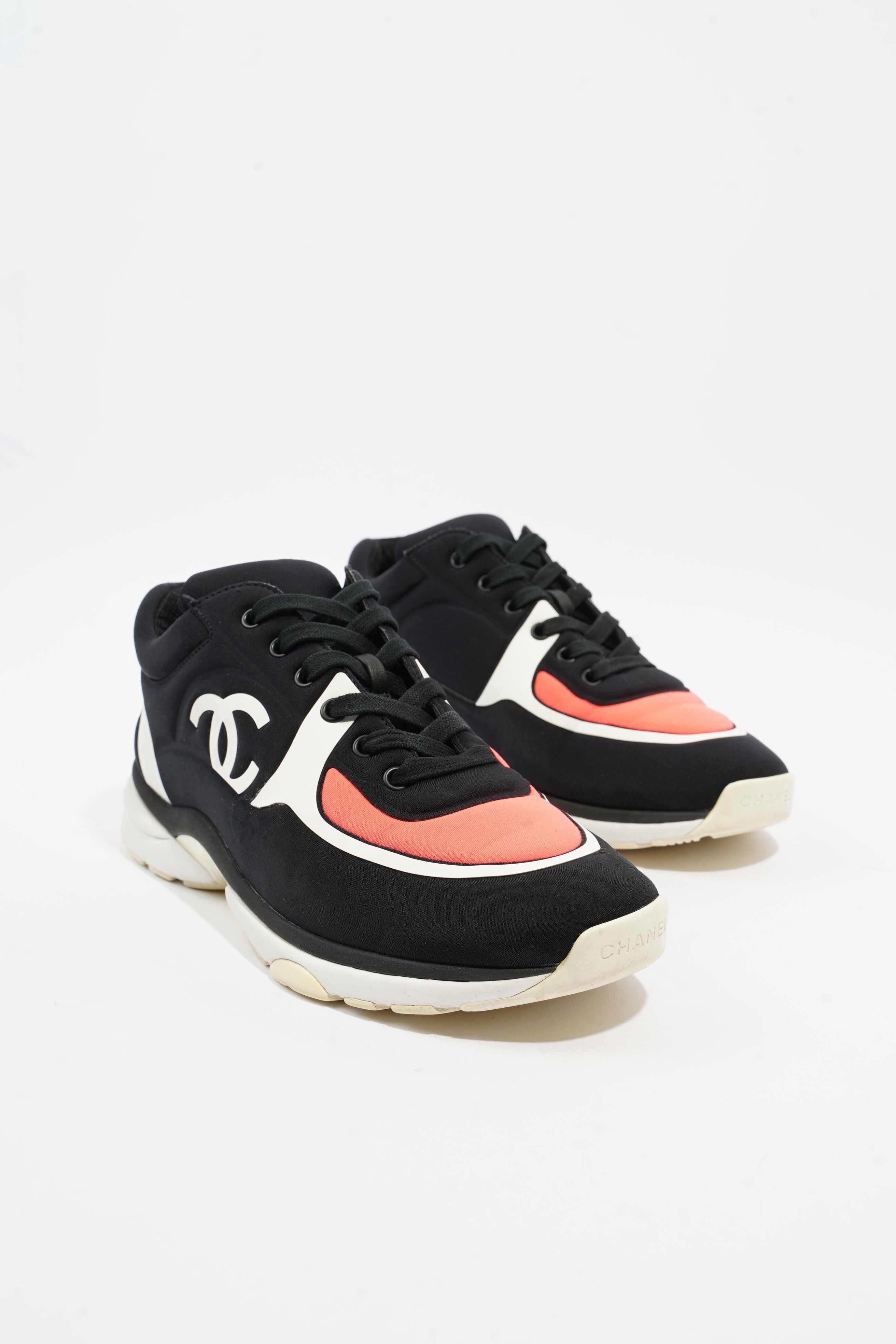 Chanel CC Logo Sneaker Black / White / Pink Nylon EU 39.5 UK 6.5