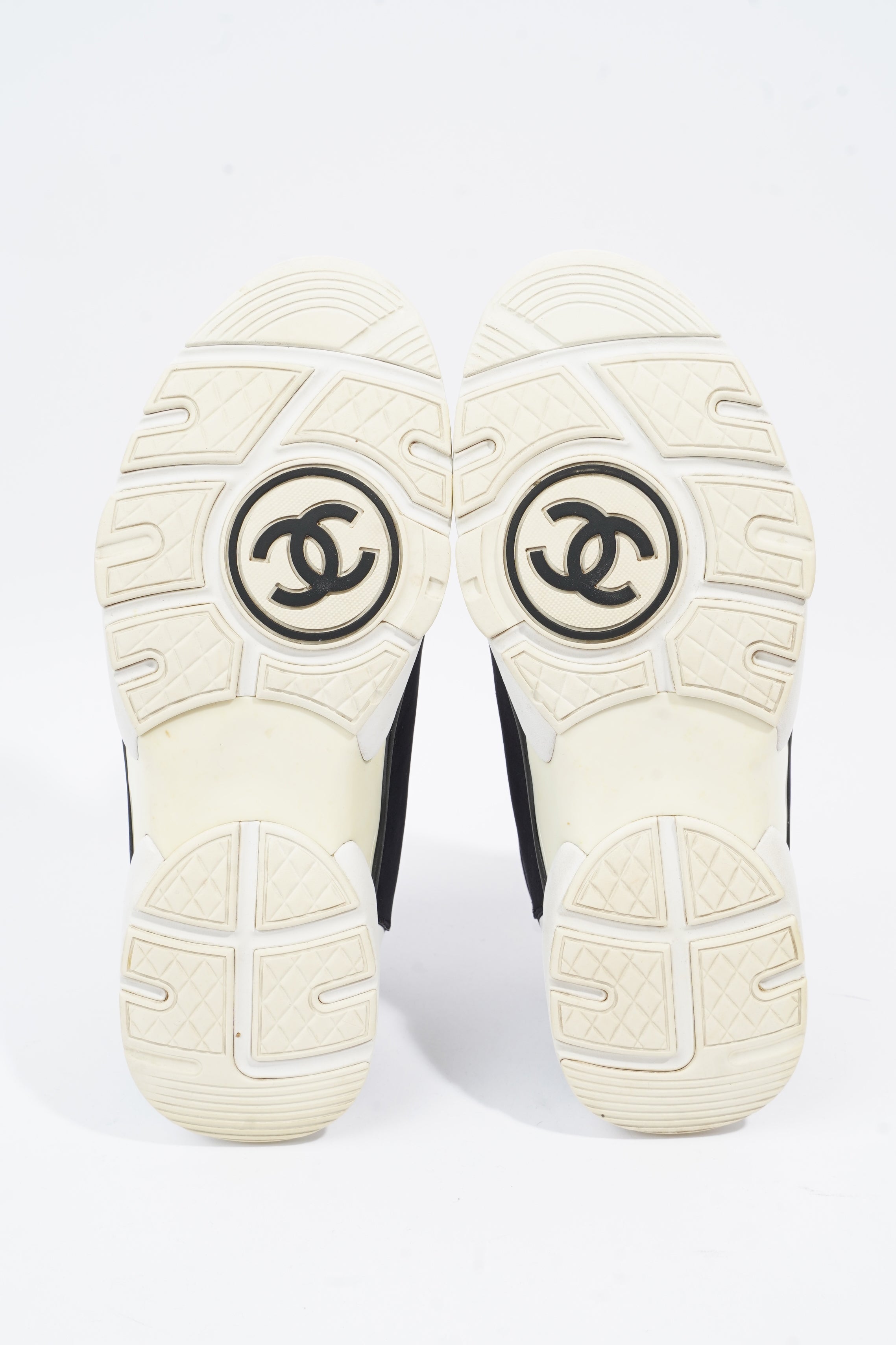 Chanel CC Logo Sneaker Black / White / Pink Nylon EU 39.5 UK 6.5