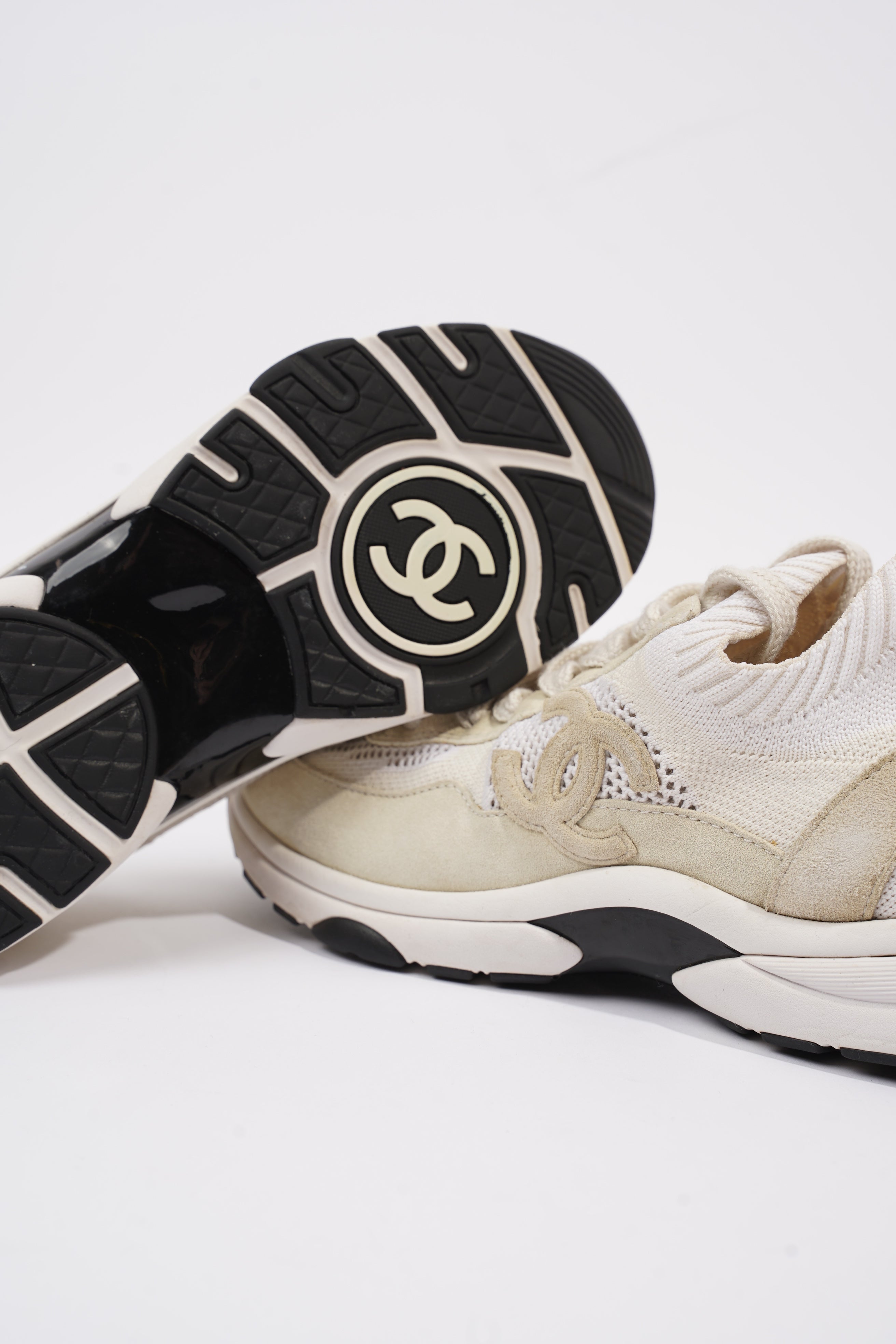 Chanel CC Runners White / Cream Suede EU 40 UK 7