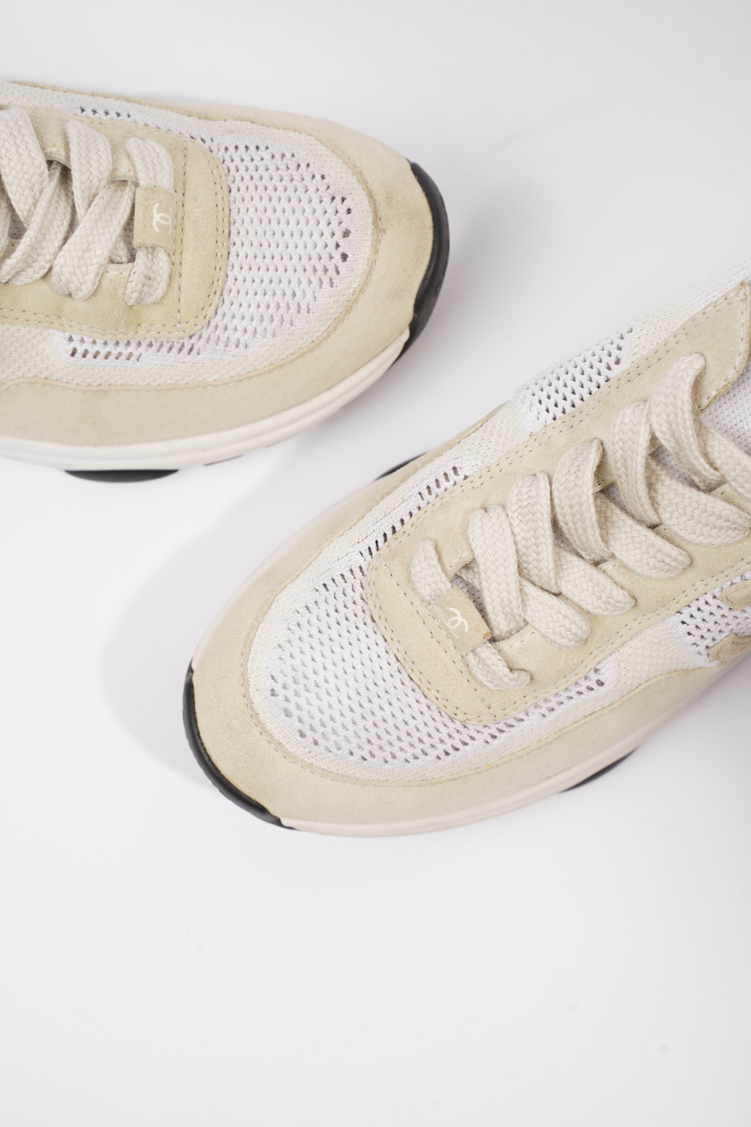 Chanel CC Runners White / Cream Suede EU 40 UK 7
