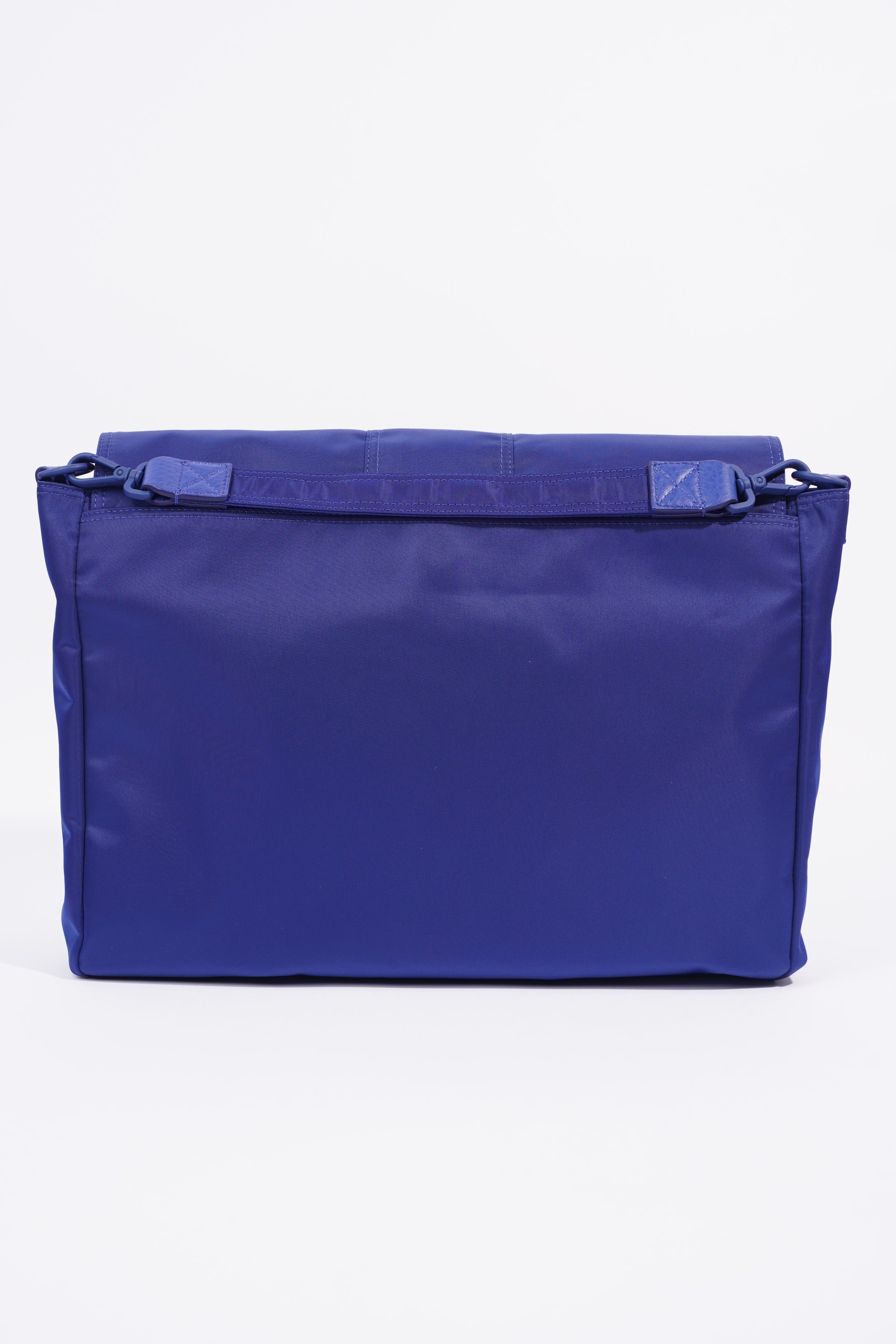 Fendi Baguette Messenger Bag Blue Nylon Large