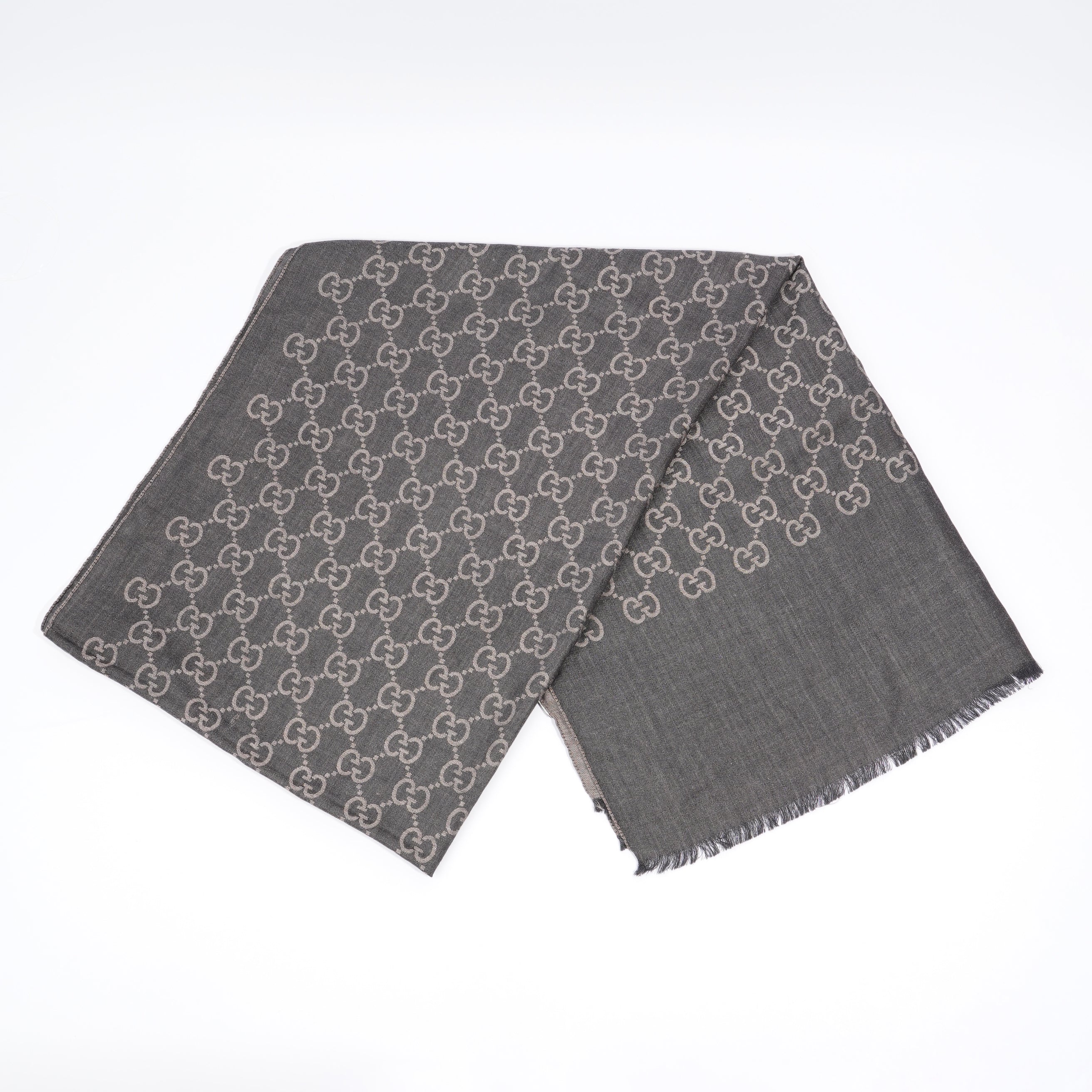 Gucci GG Supreme Scarf Grey Wool