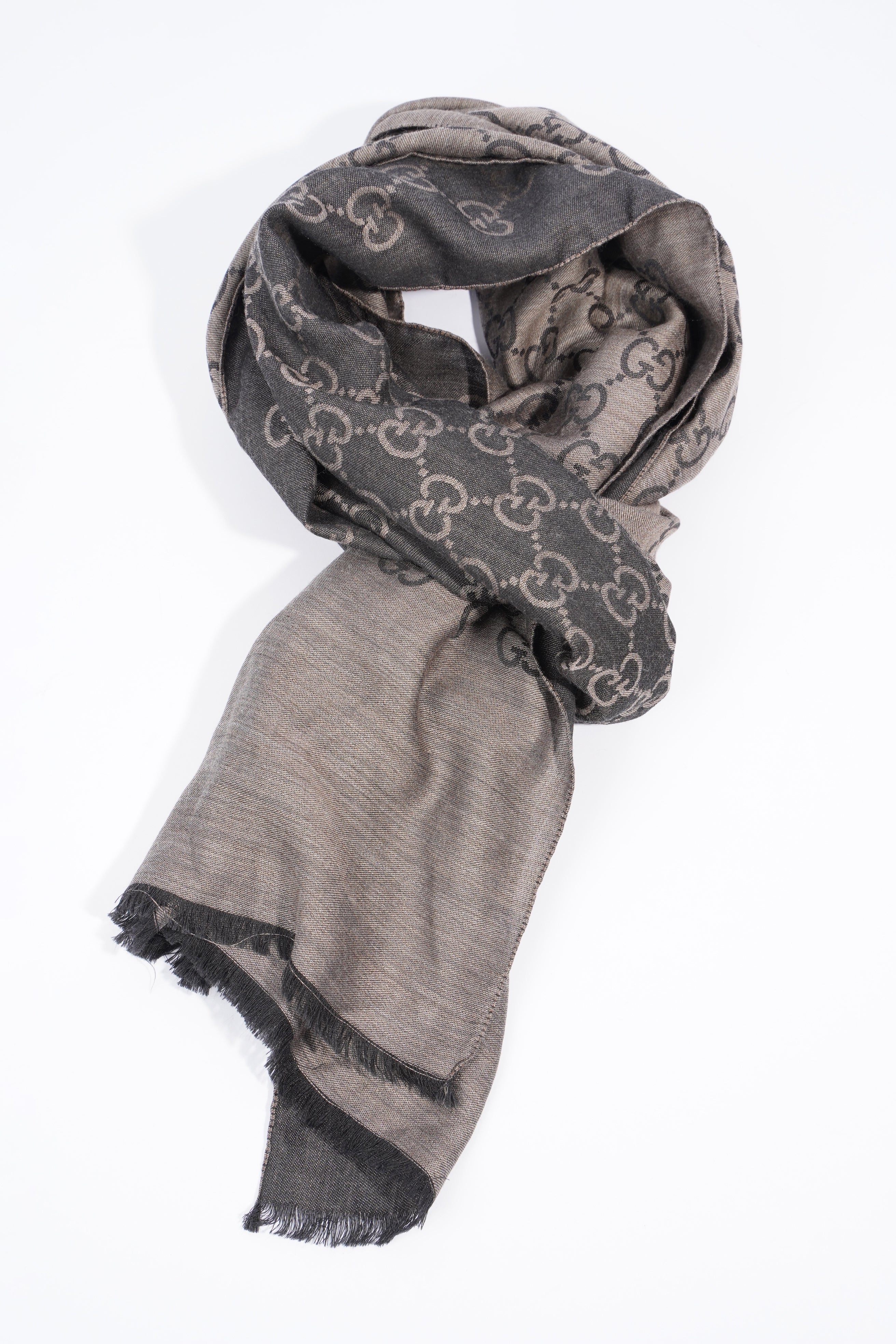 Gucci GG Supreme Scarf Grey Wool