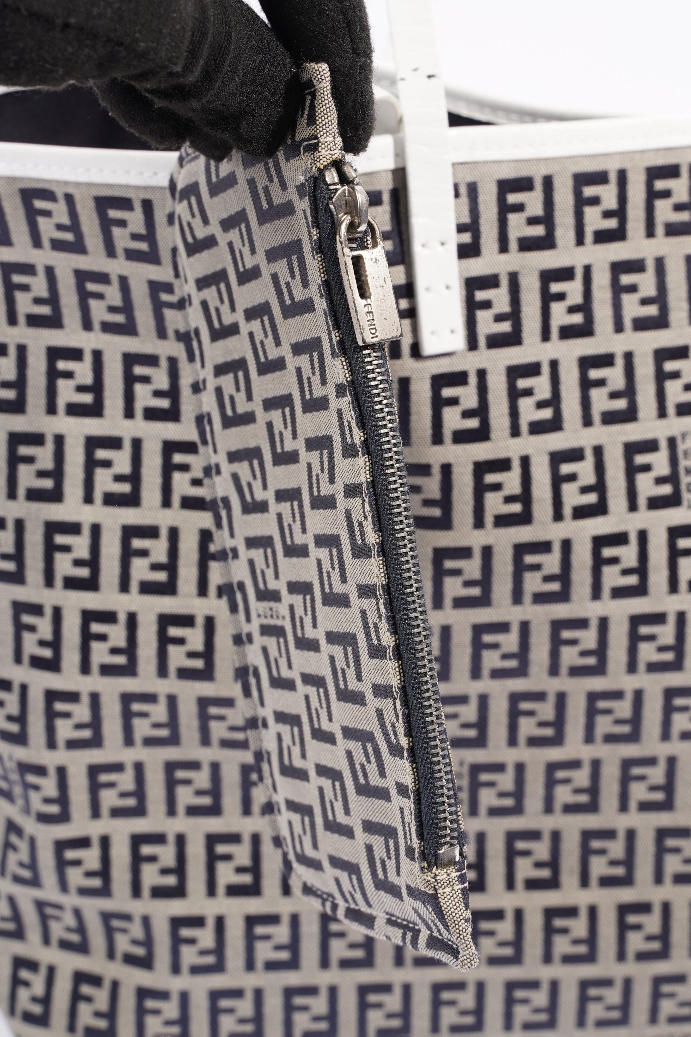 Fendi Zucchino Tote Bag Beige / Black Canvas
