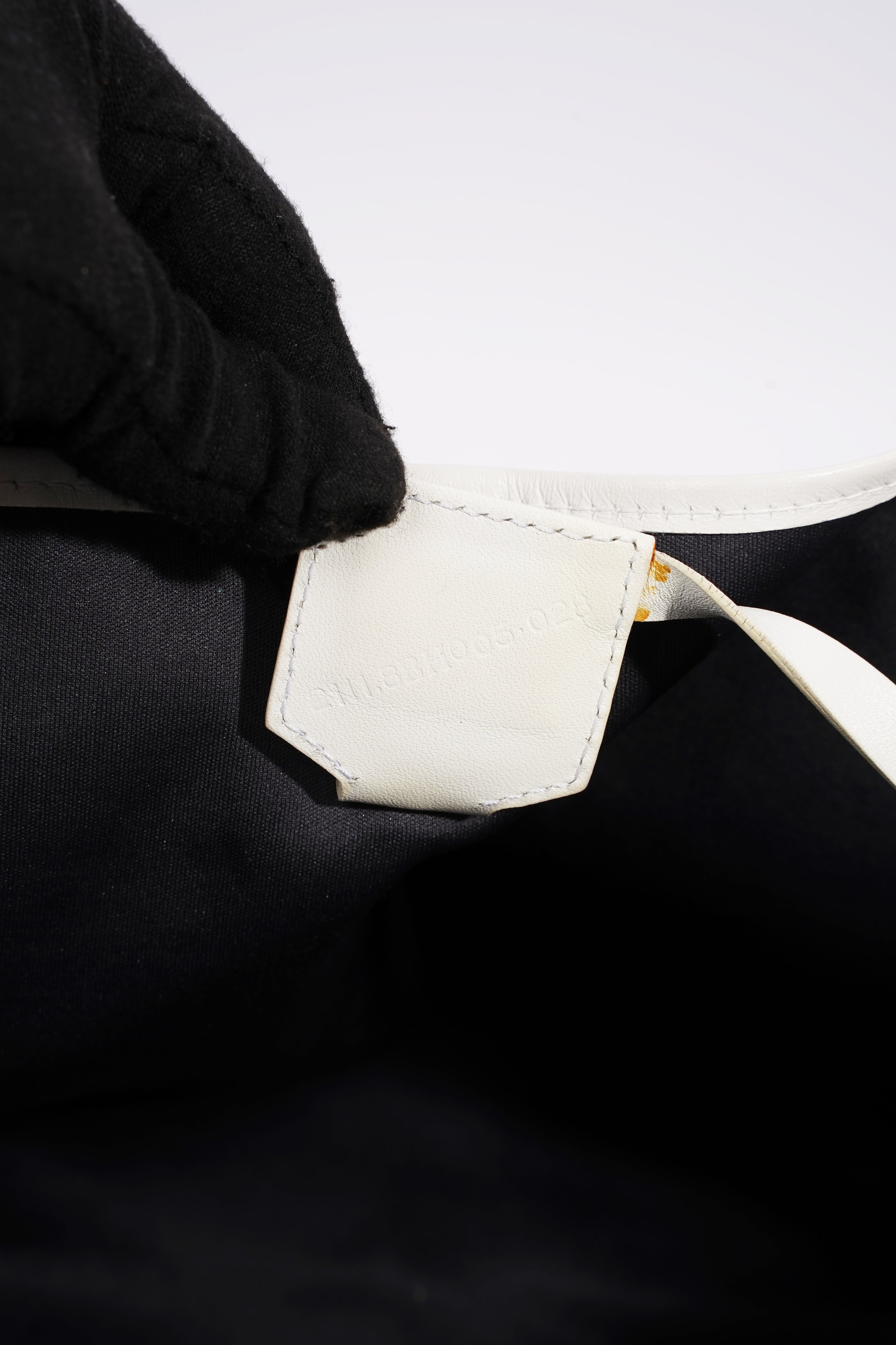 Fendi Zucchino Tote Bag Beige / Black Canvas