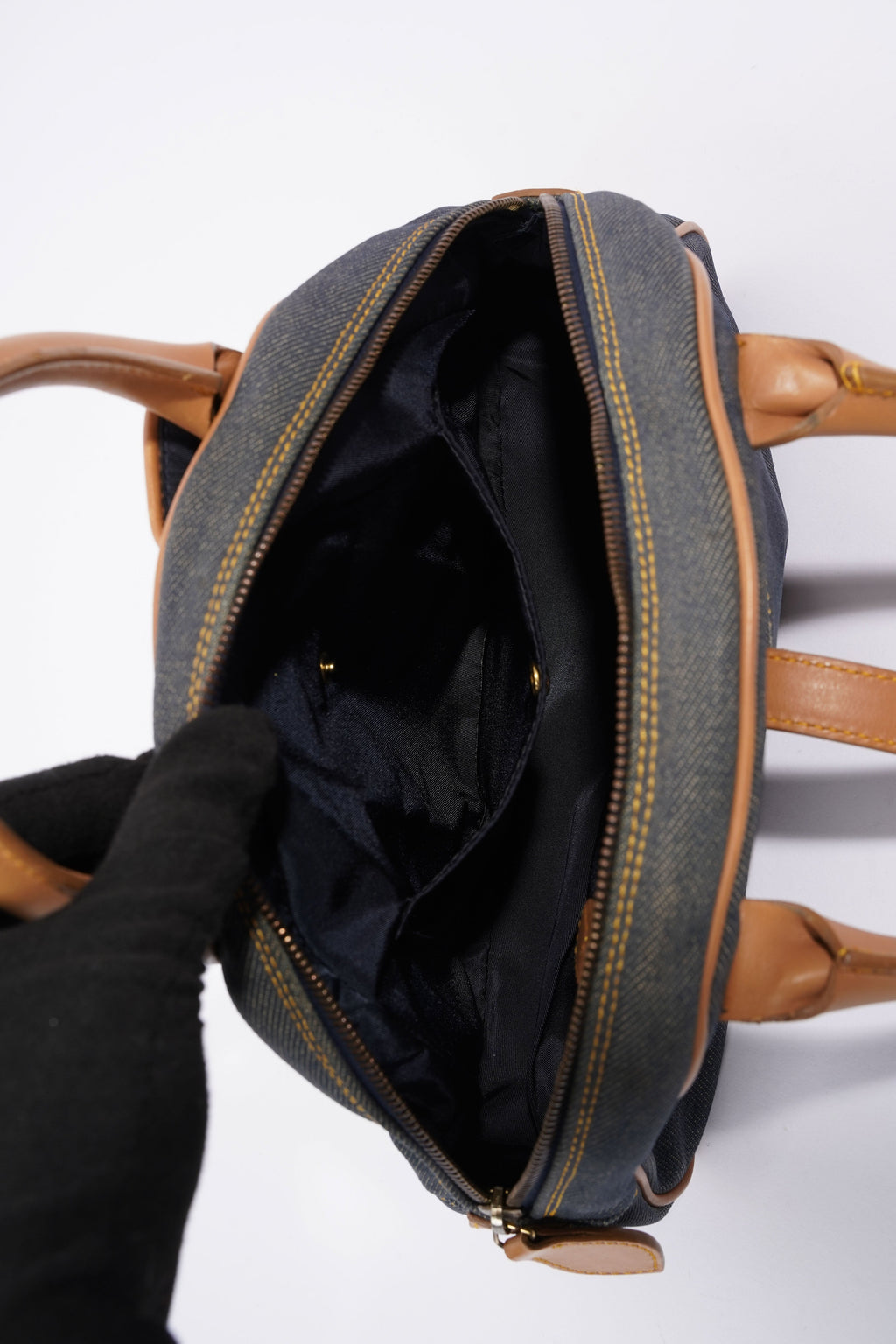 Christian Dior D Logo Handbag Denim / Brown Denim