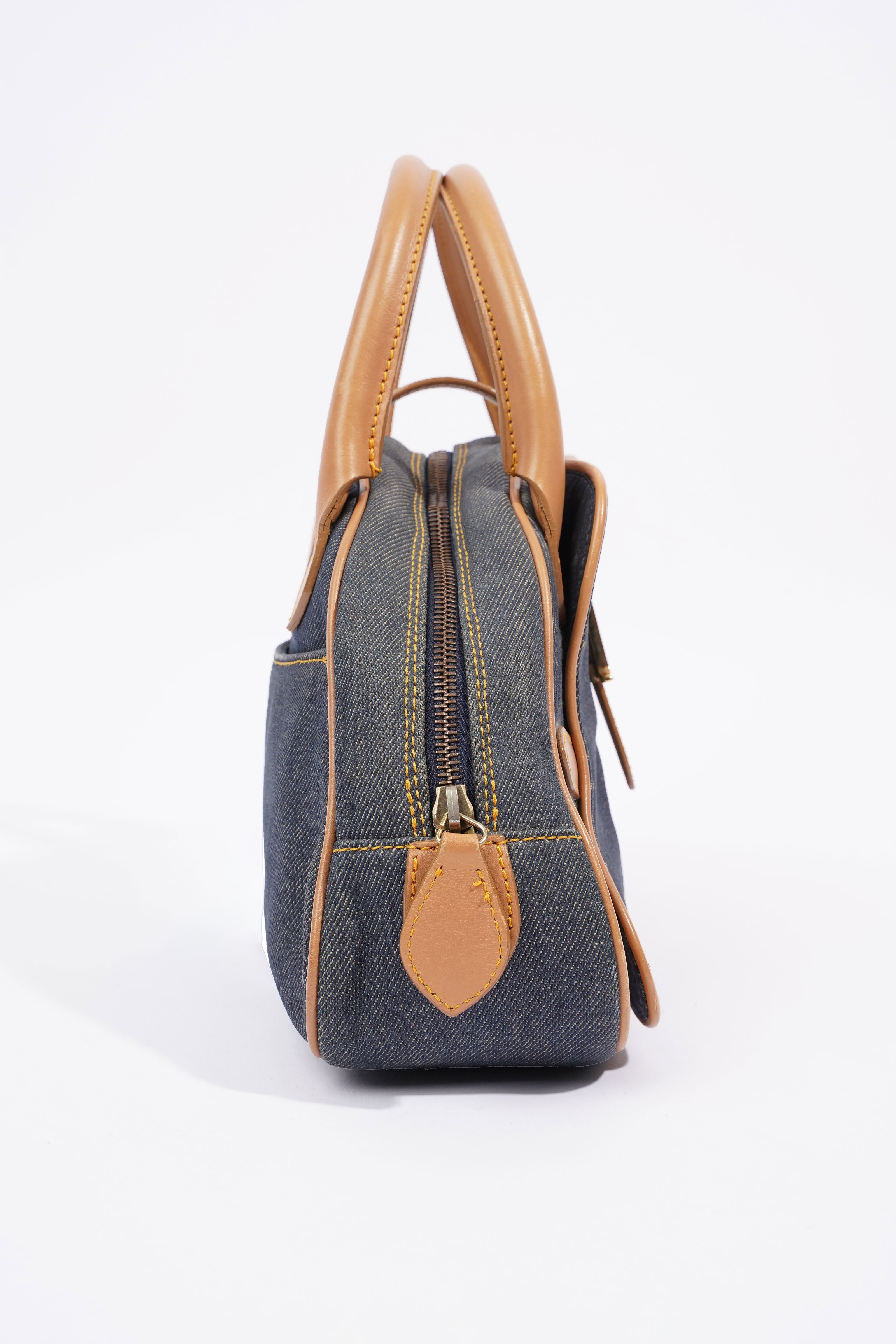 Christian Dior D Logo Handbag Denim / Brown Denim