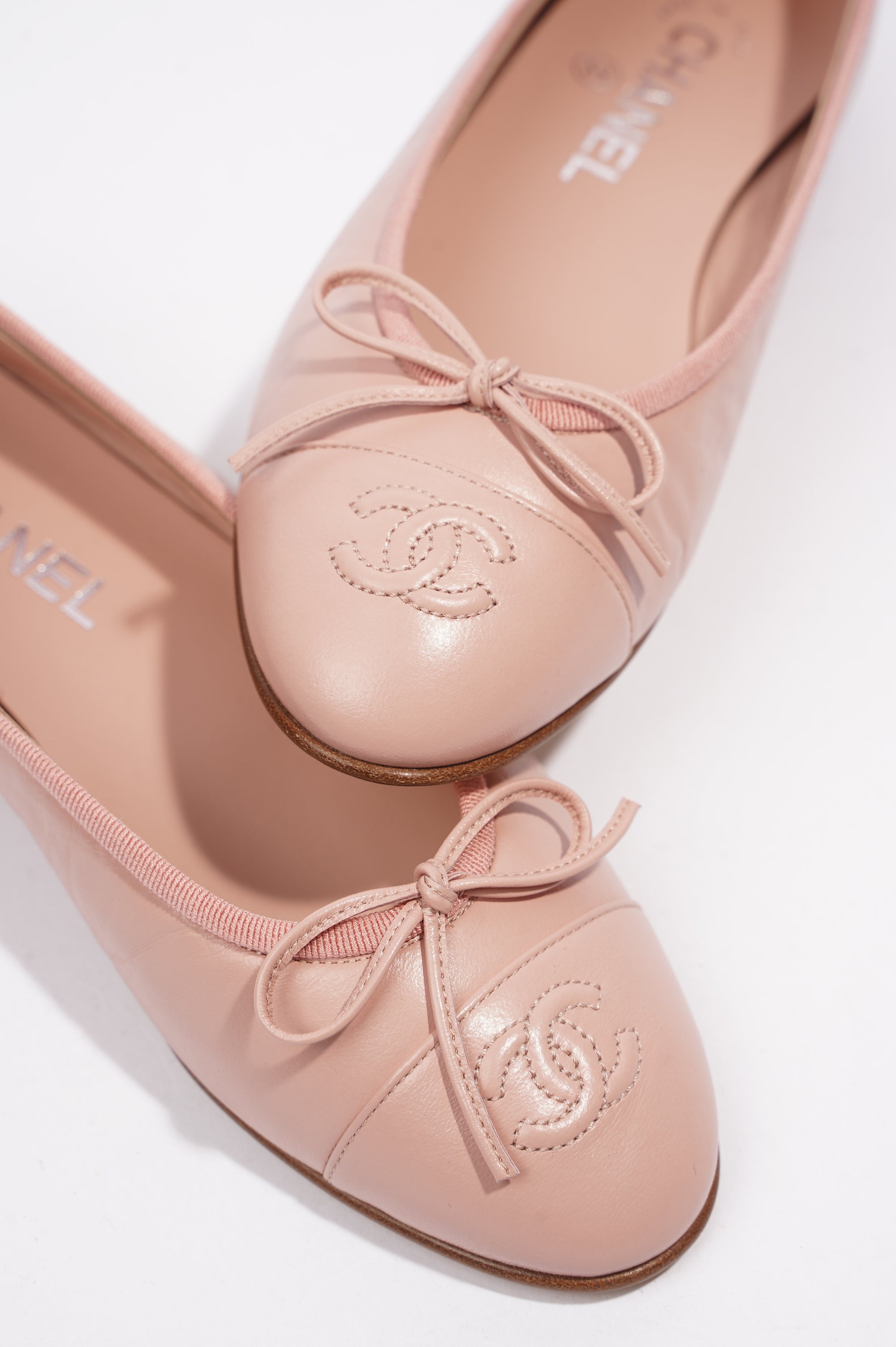 Chanel CC Ballet Flats Pink Leather EU 37 UK 4