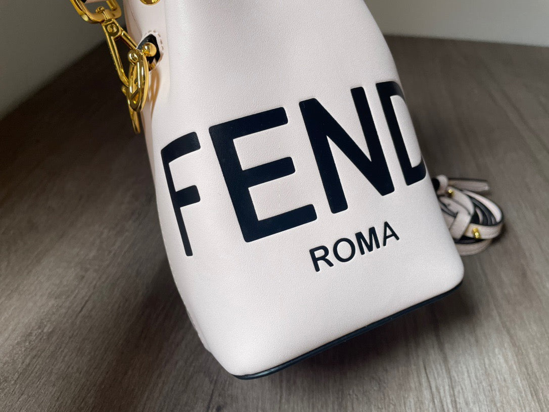 Luxury  Bags Fendi 050