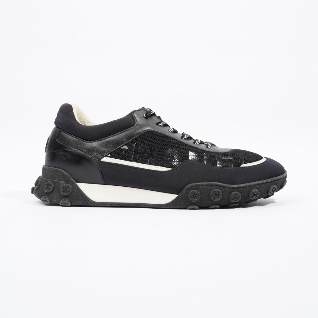 Chanel Low Top Sneaker Black / Navy Mesh EU 43 UK 9
