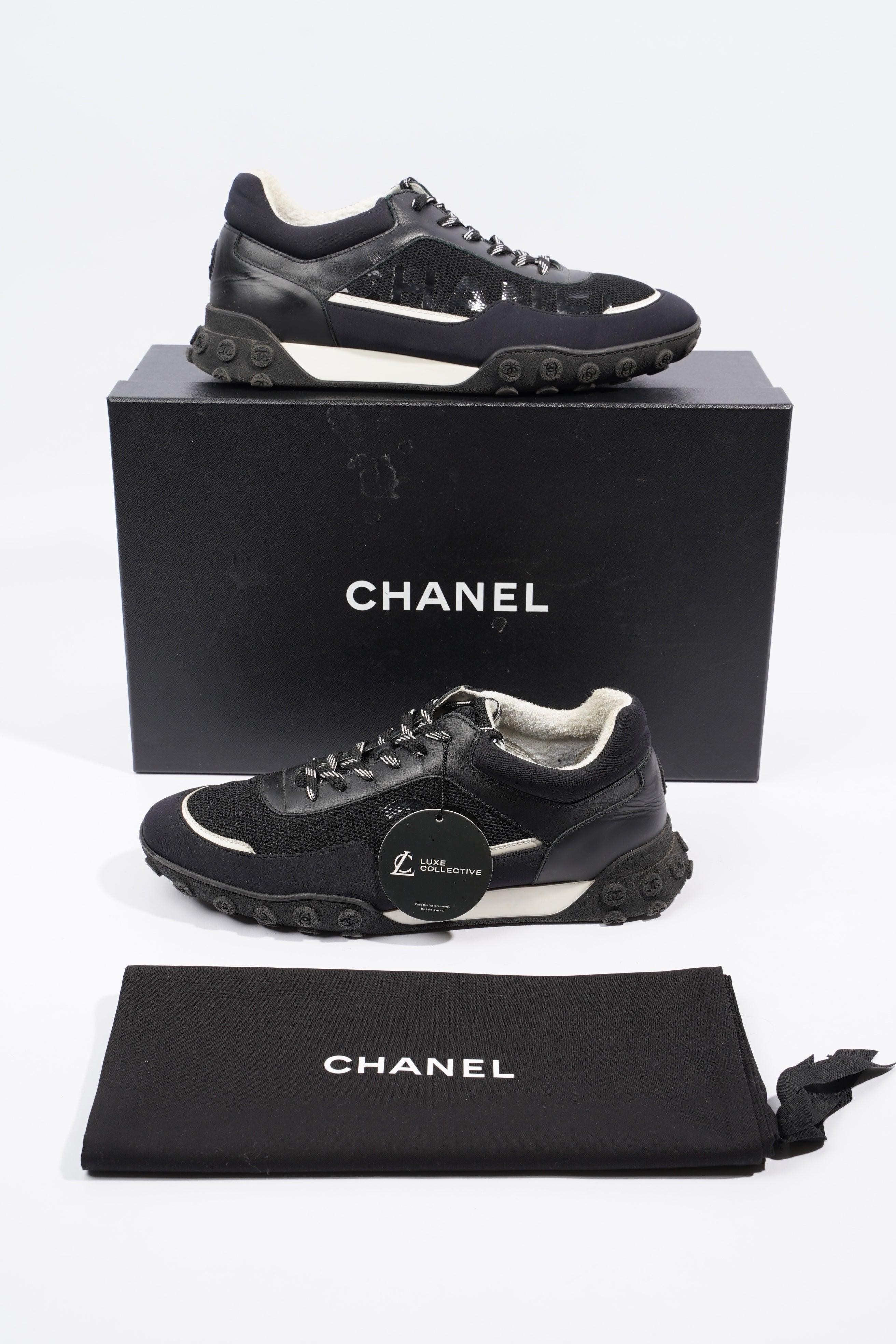 Chanel Low Top Sneaker Black / Navy Mesh EU 43 UK 9