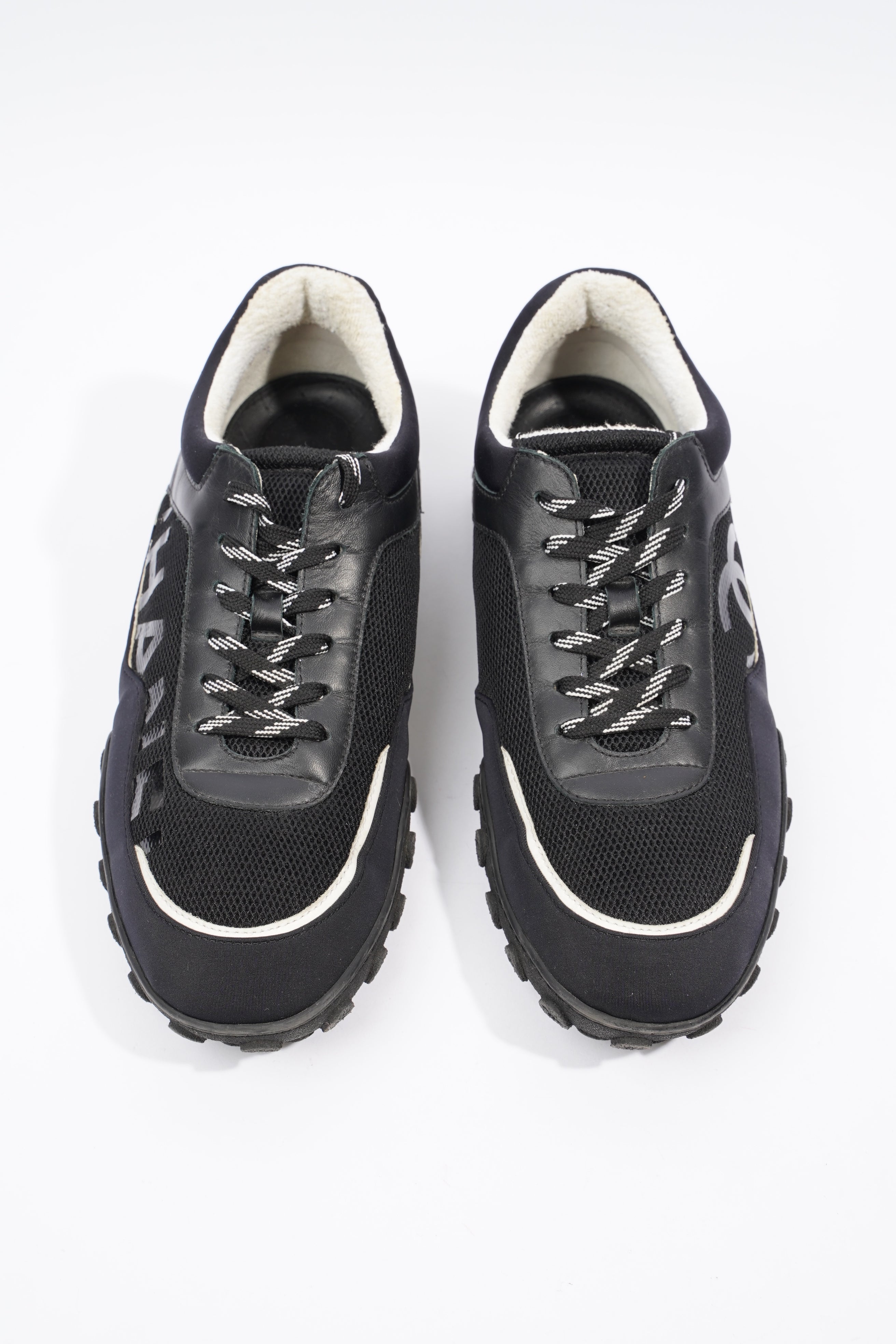 Chanel Low Top Sneaker Black / Navy Mesh EU 43 UK 9