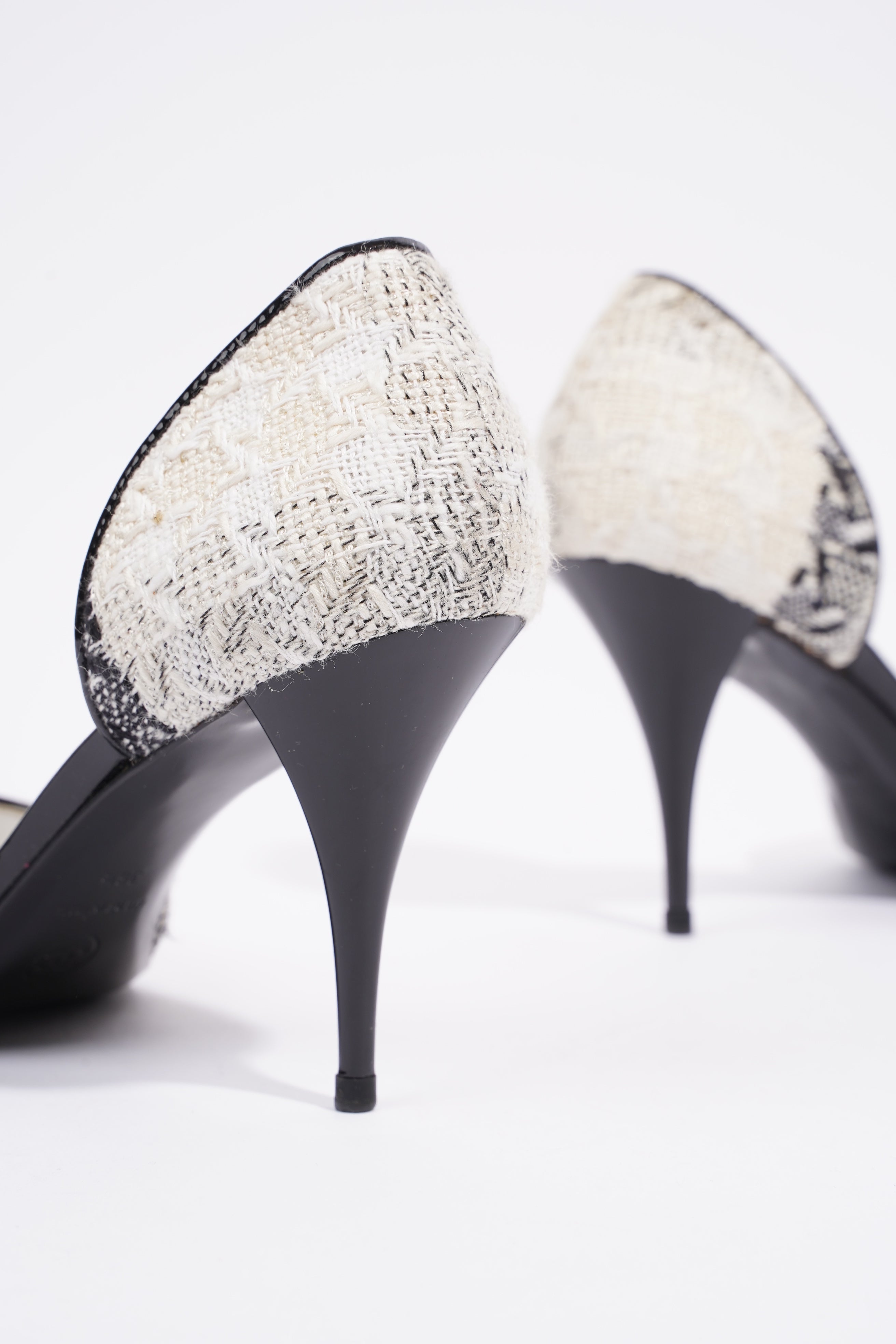Chanel CC D'Orsay White / Black Tweed EU 38.5 UK 5.5