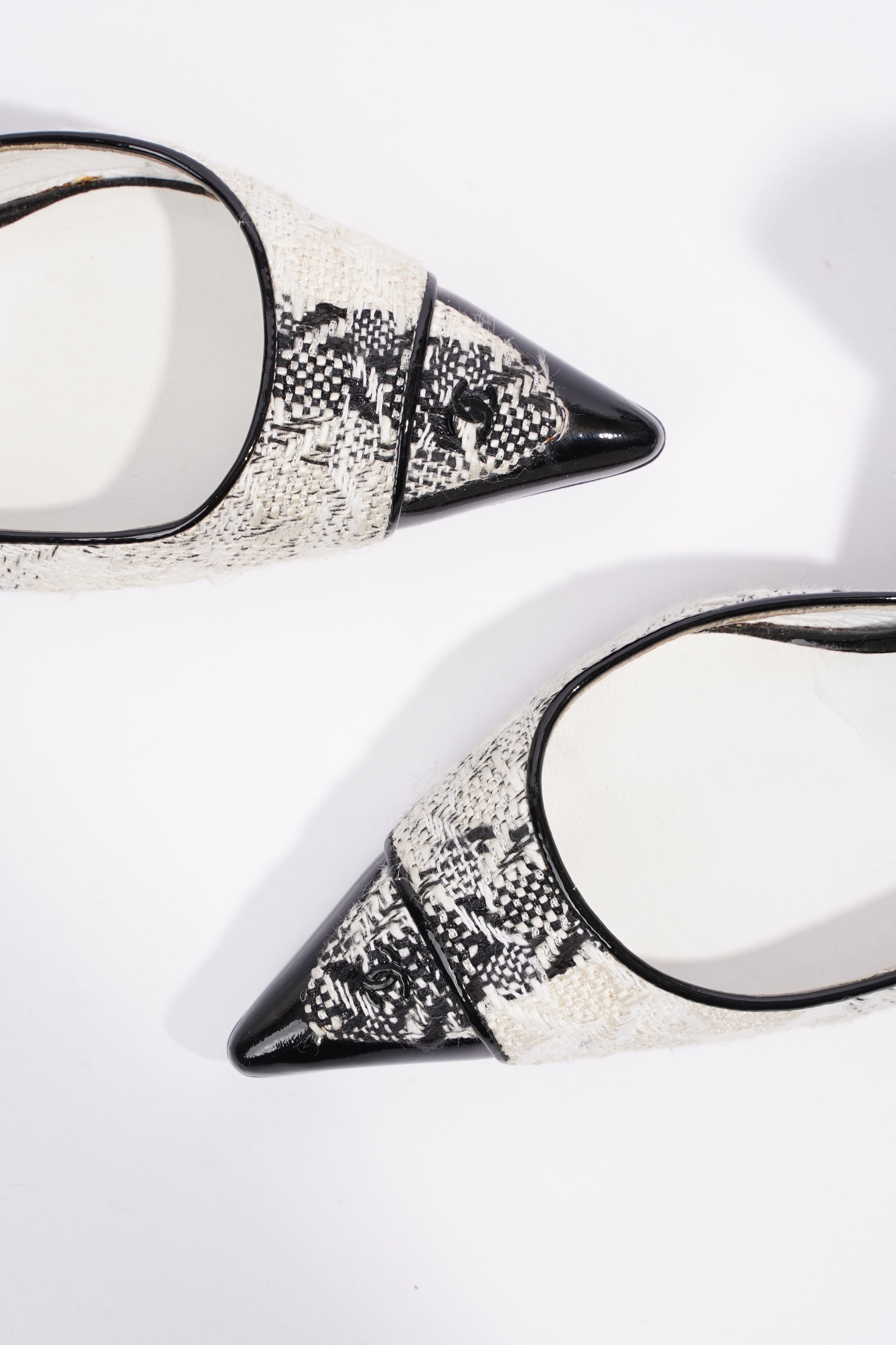 Chanel CC D'Orsay White / Black Tweed EU 38.5 UK 5.5