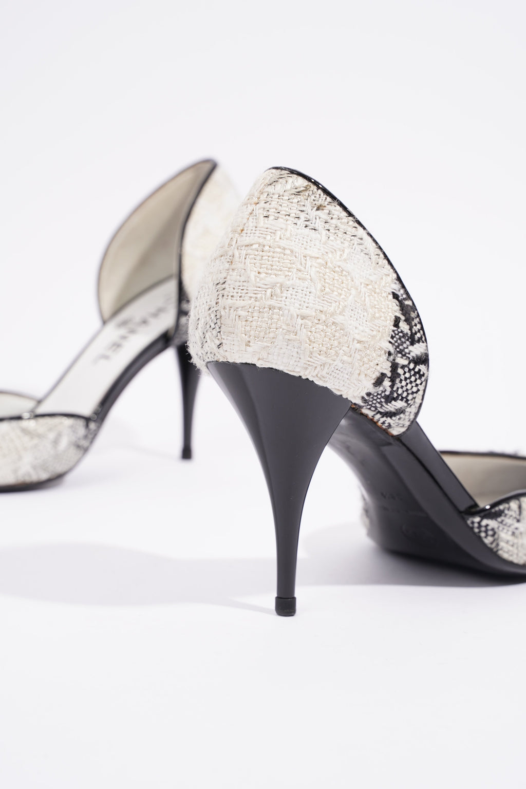 Chanel CC D'Orsay White / Black Tweed EU 38.5 UK 5.5