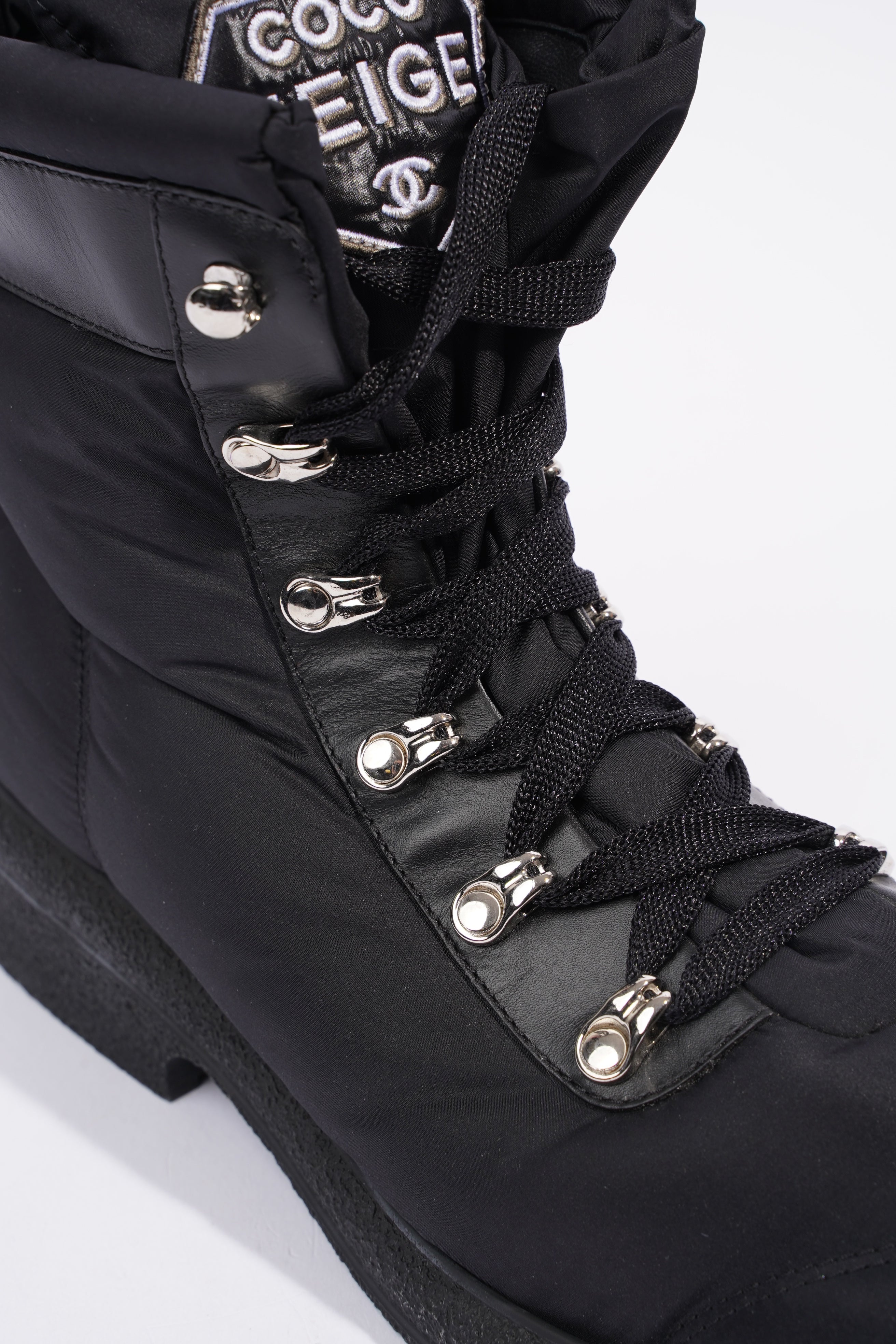 Chanel CC Logo Sneaker Black Suede EU 41 UK 8