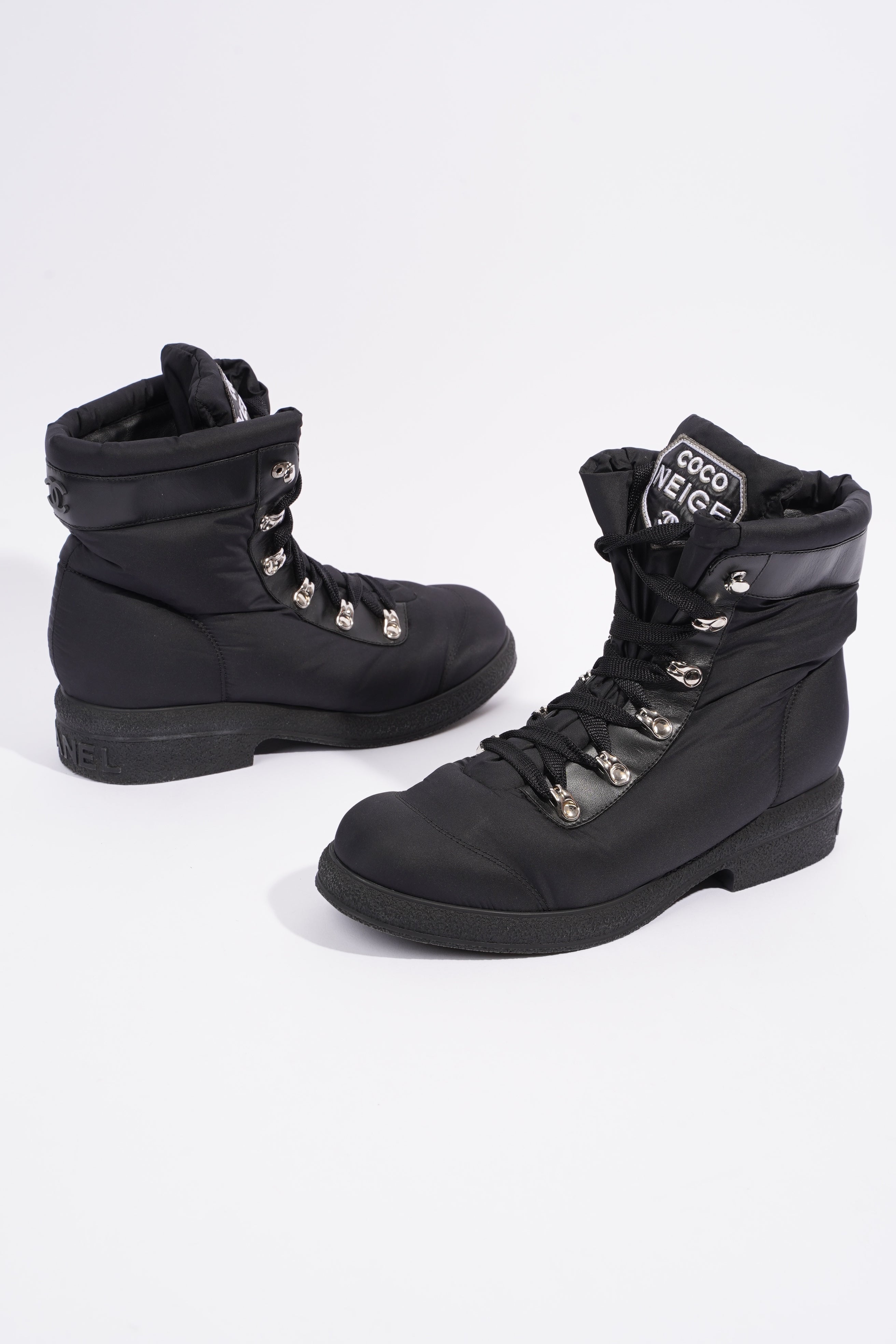 Chanel CC Logo Sneaker Black Suede EU 41 UK 8