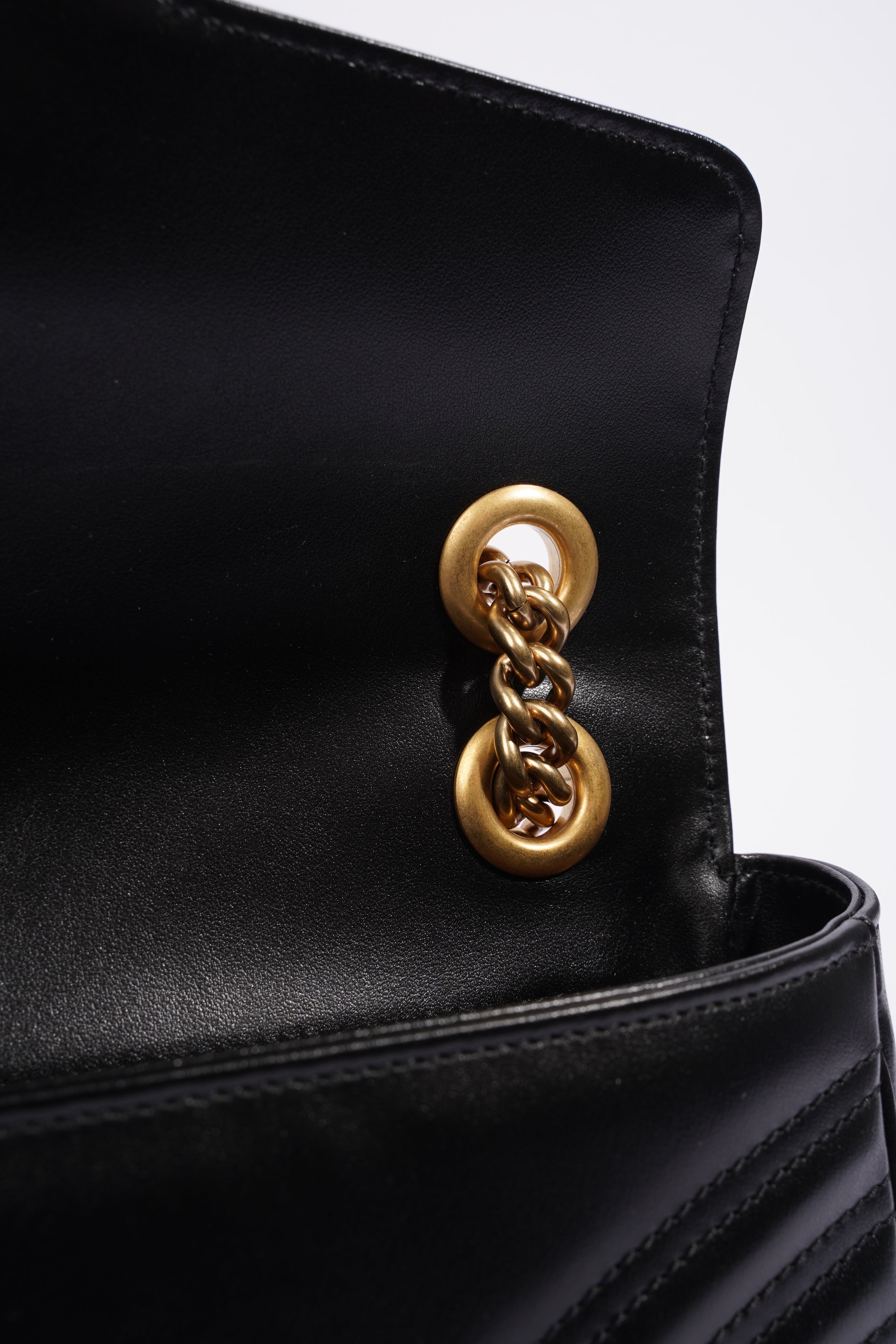Gucci Marmont Flap Black Matelasse Leather Small