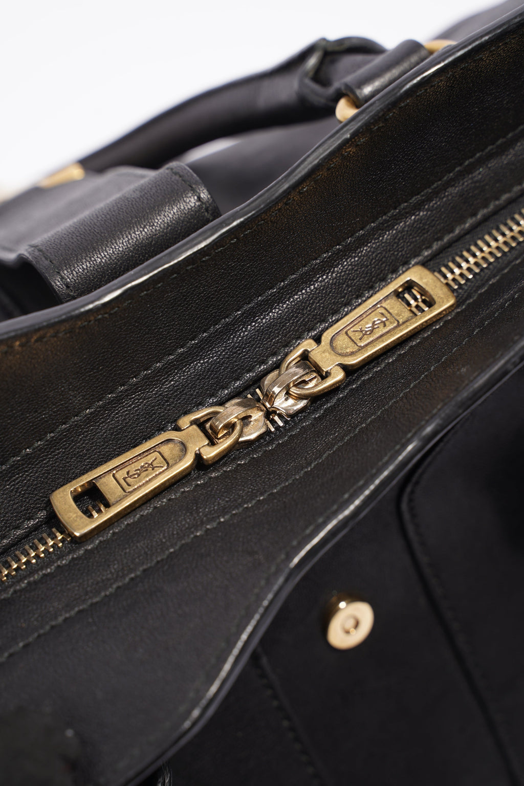 Saint Laurent Cabas Chyc Black Leather