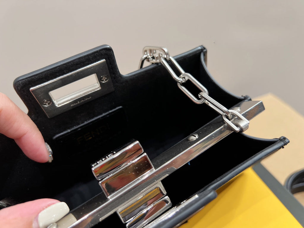 Luxury Bags Fendi 290