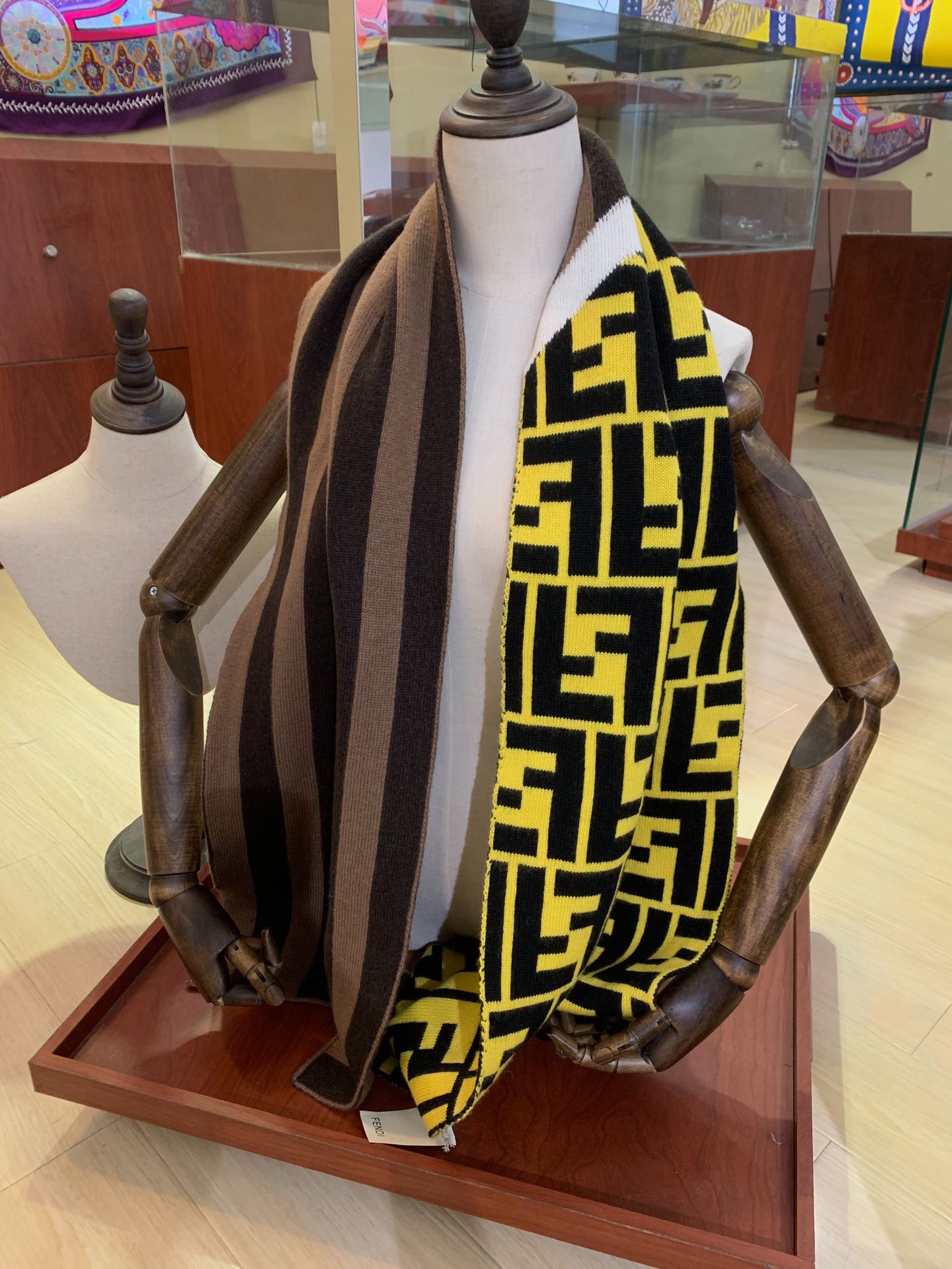Luxury Fendi  Scarf 008