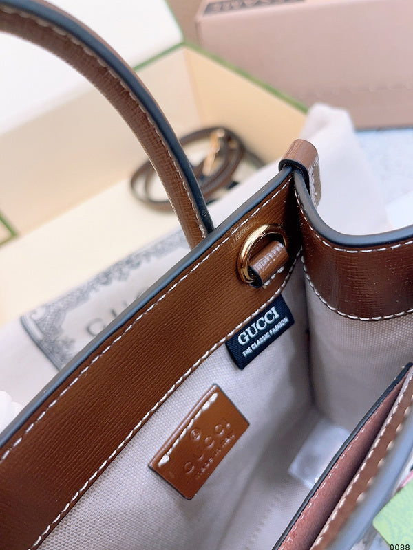 Luxury - Gucci Bags - 190