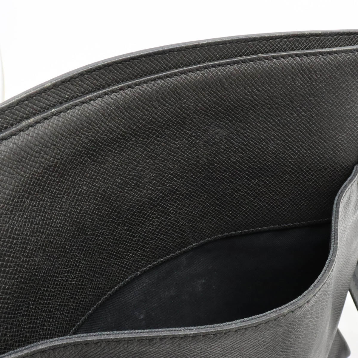 Louis Vuitton Louis Vuitton Sasha Tiger Sasha Shoulder Bag Leather Old Black Black M32712
