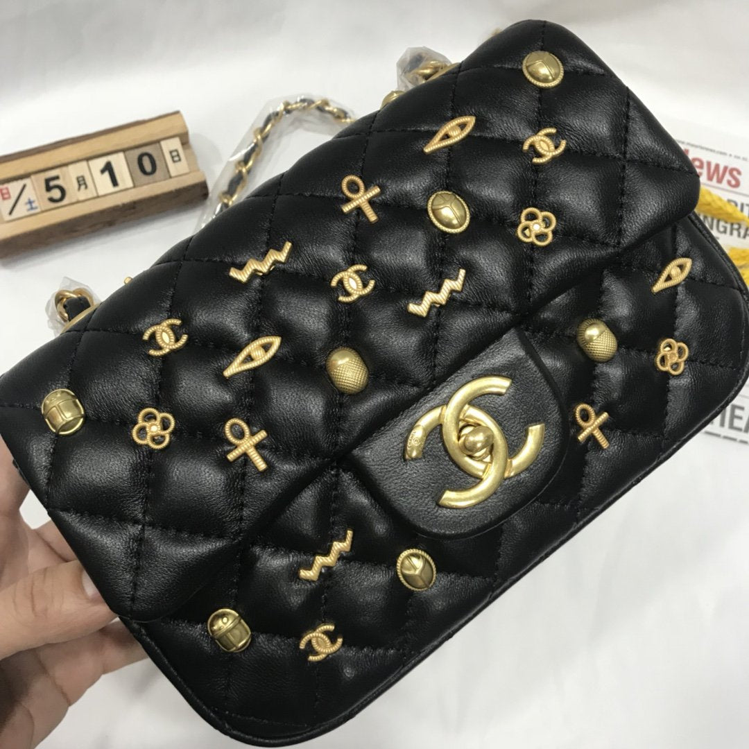 Designer Handbags Chanel 205