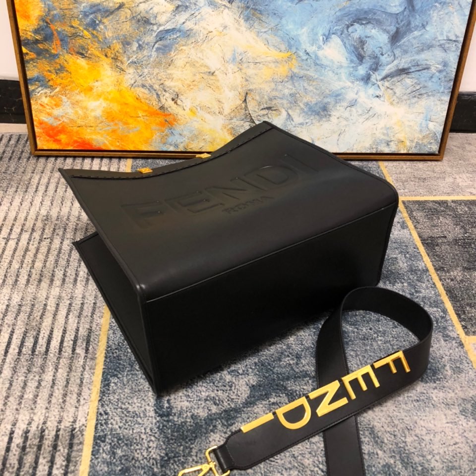 Luxury  Bags Fendi 260