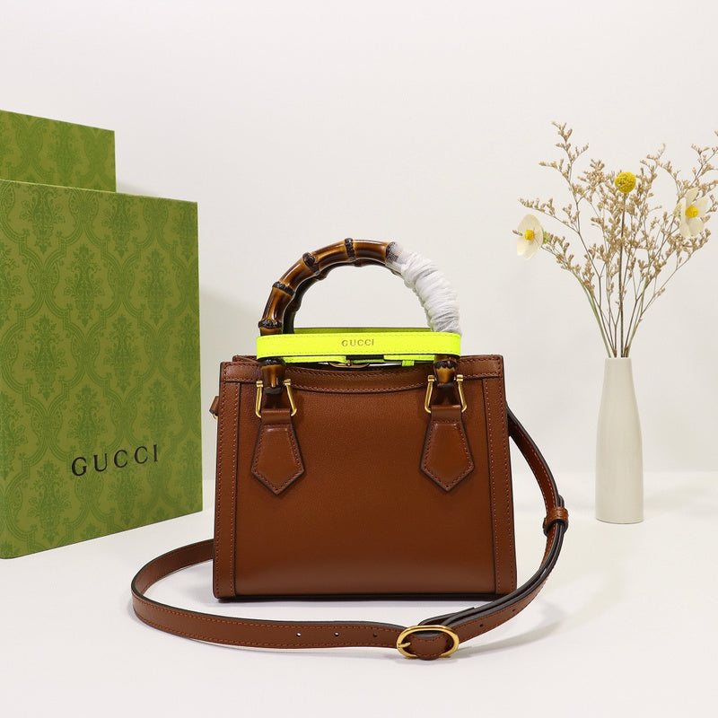 GGG - Bags District - 025