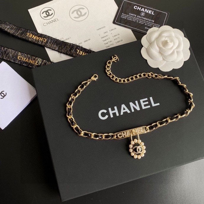 BG - Holiday Necklace chanel032
