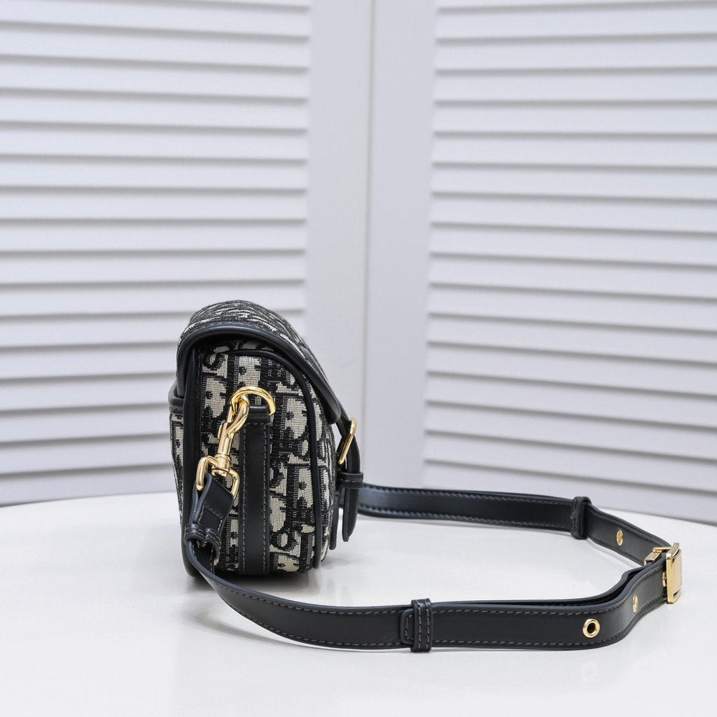 Luxury Handbags Christian Dior 287