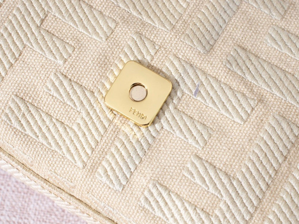 Designer Handbags Fendi 080