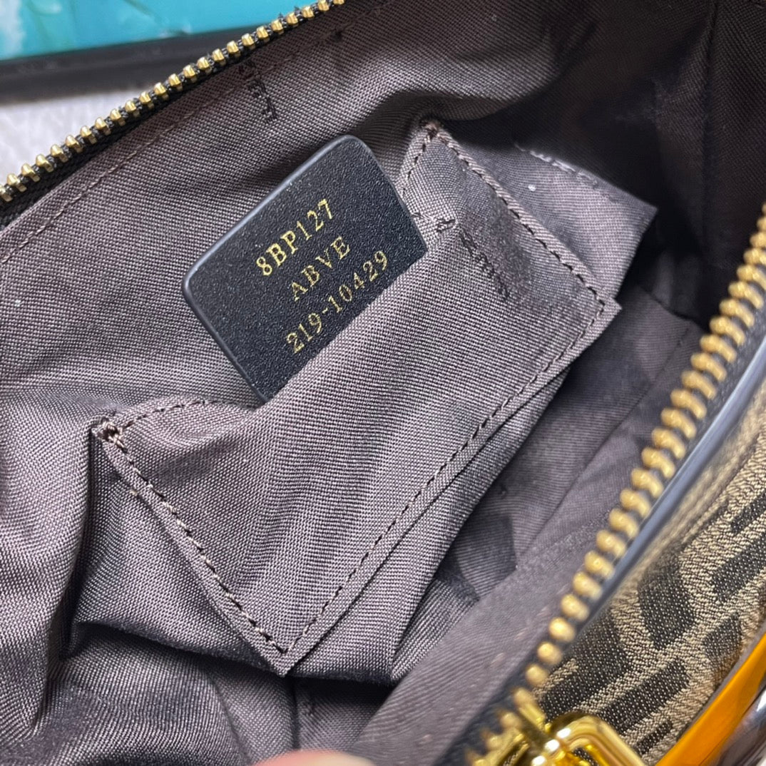 Luxury  Bags Fendi 262